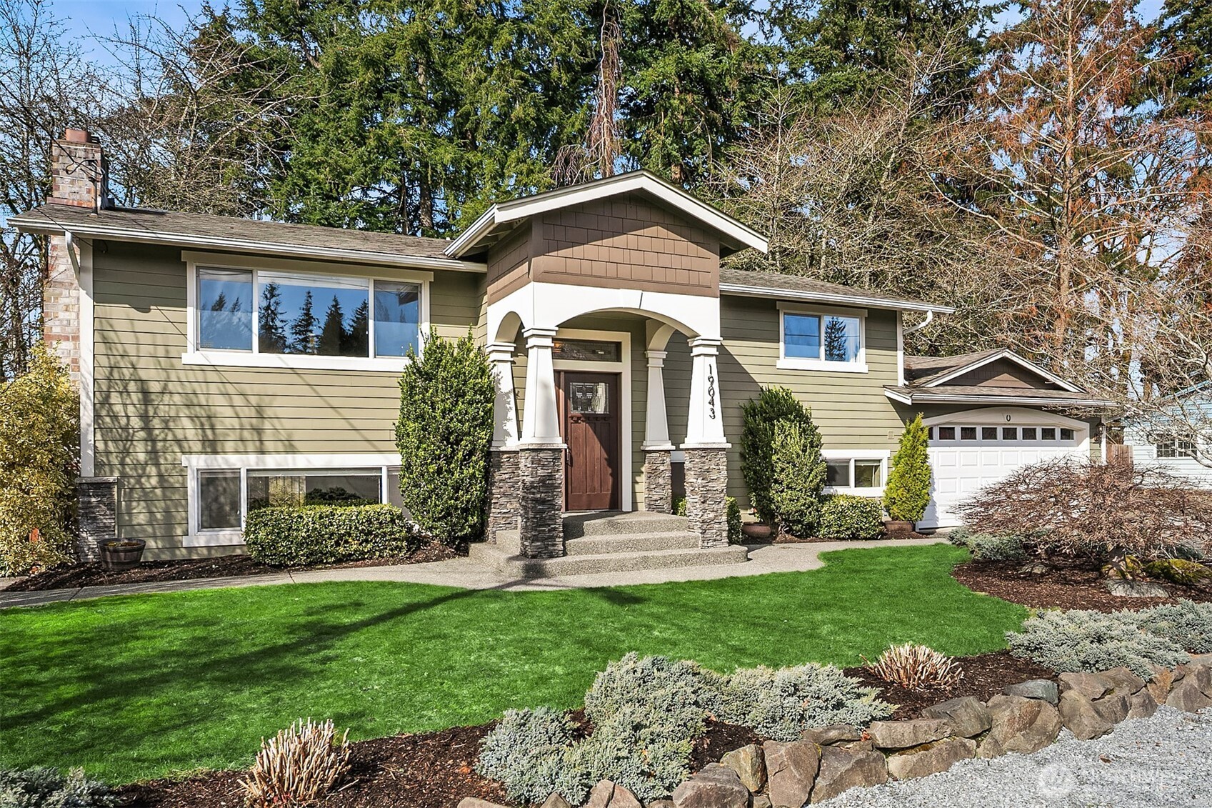 19043 86th Avenue Property Photo