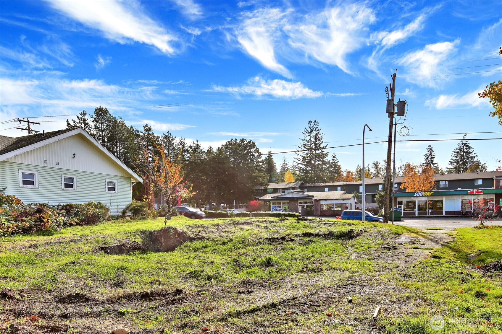 1301 1315 Lakeway Drive Property Photo 24
