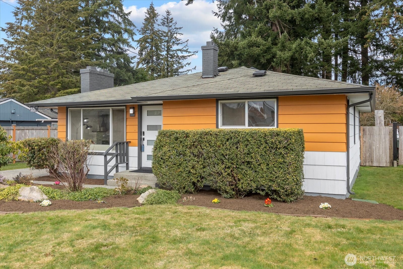 701 Pecks Drive Property Photo 4