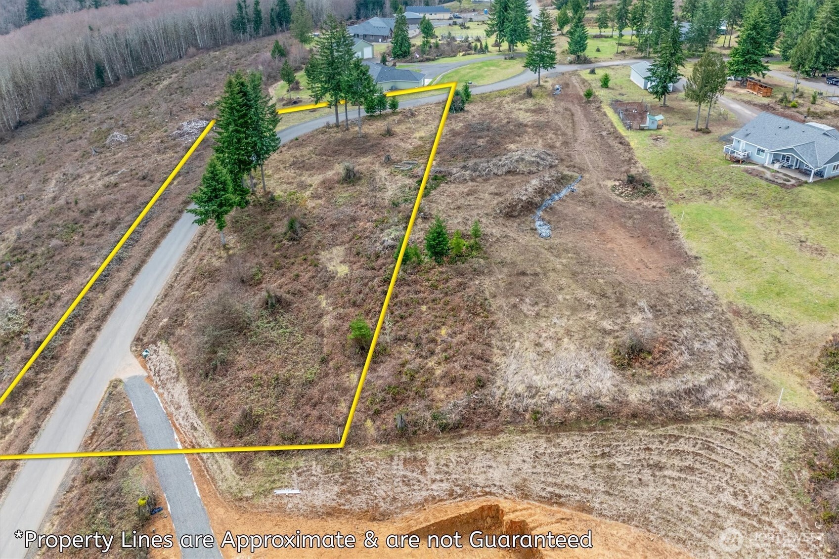 497 Red Hawk Drive Property Photo 2