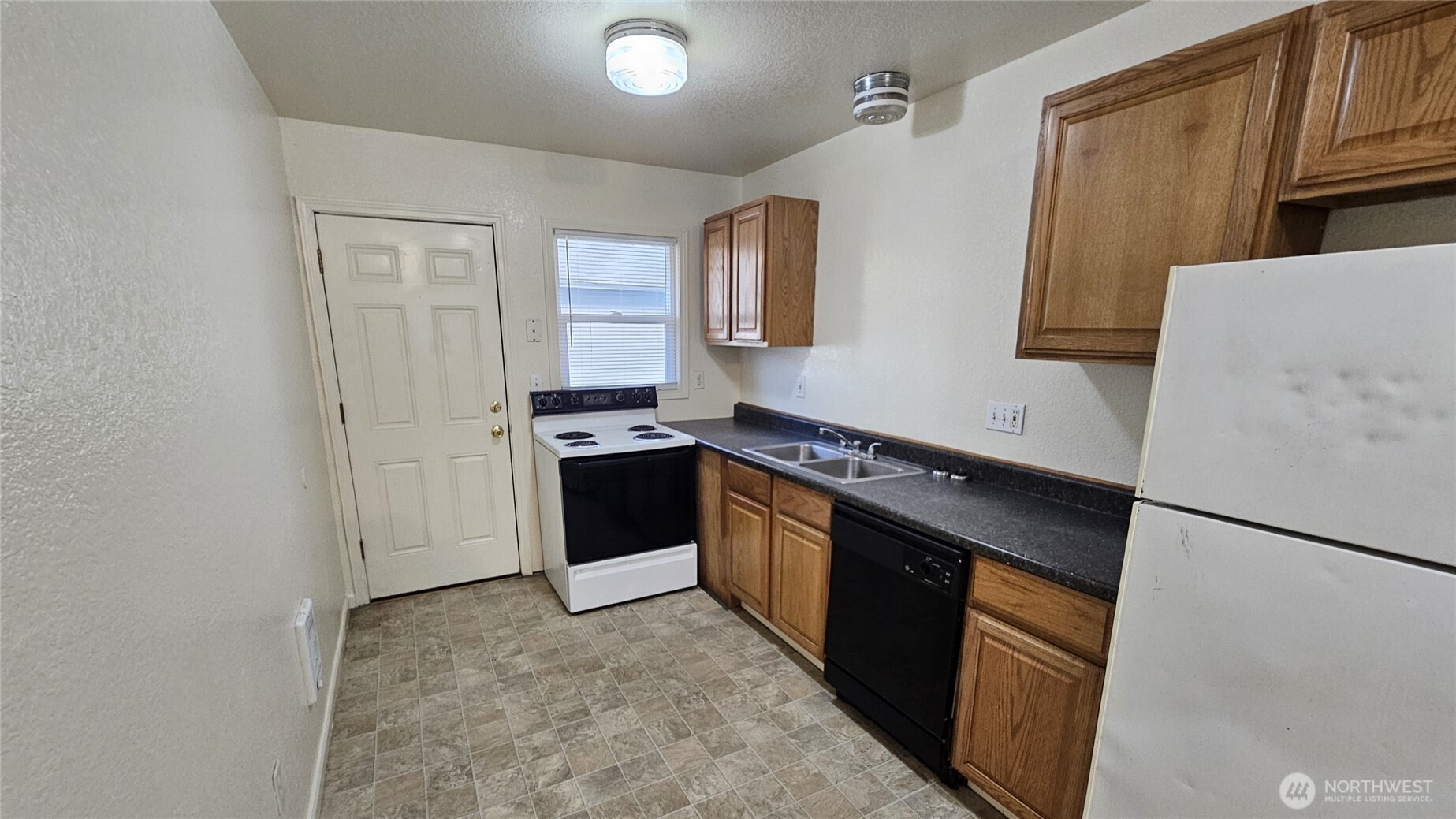 1615 9th Avenue Property Photo 4