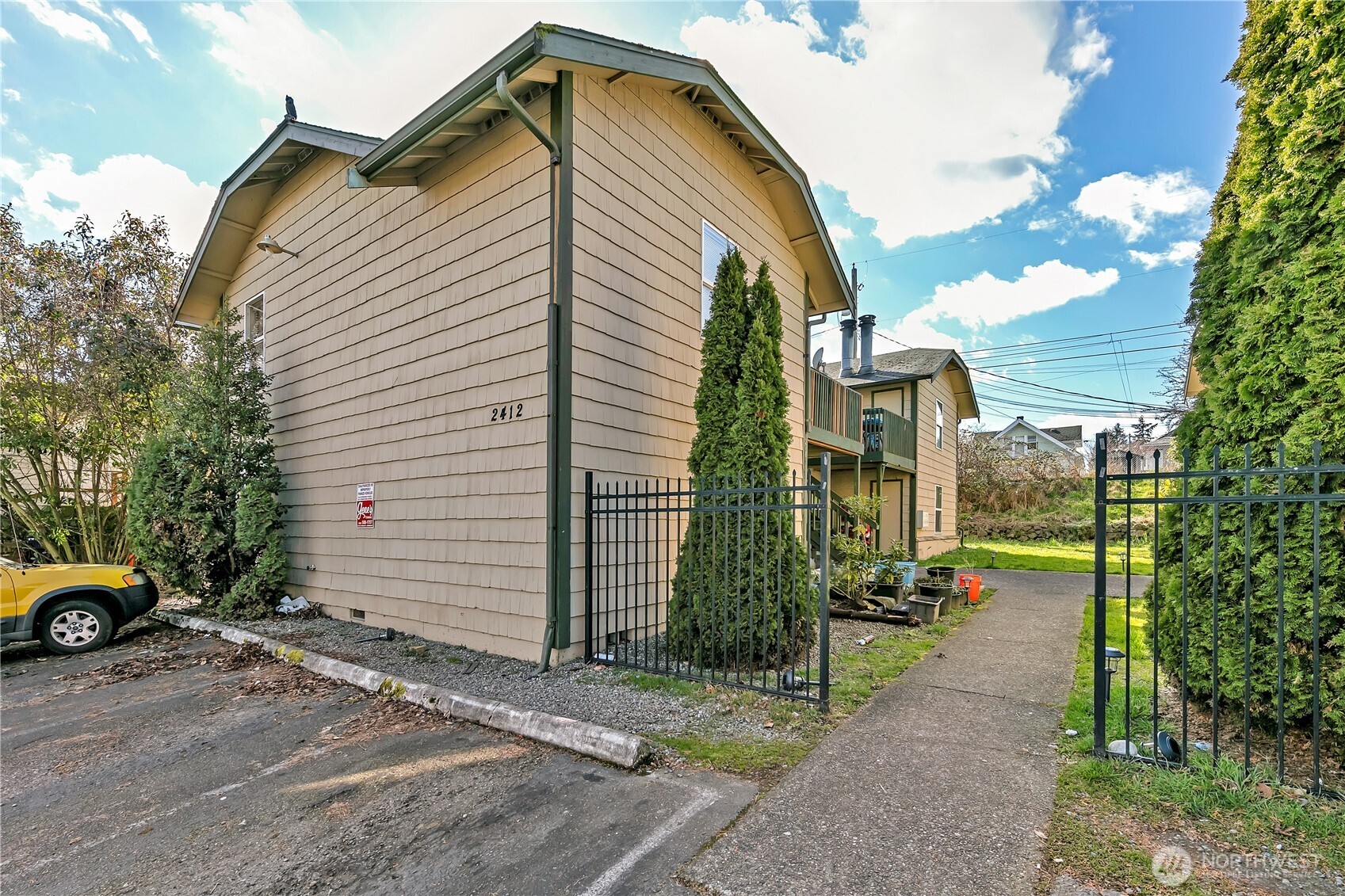 2412 S I Street Property Photo