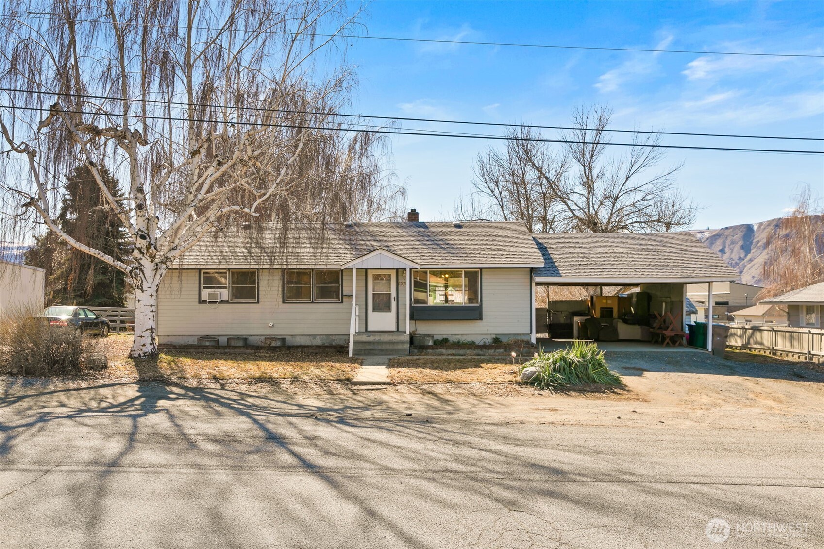 1570 Tedford Street Property Photo