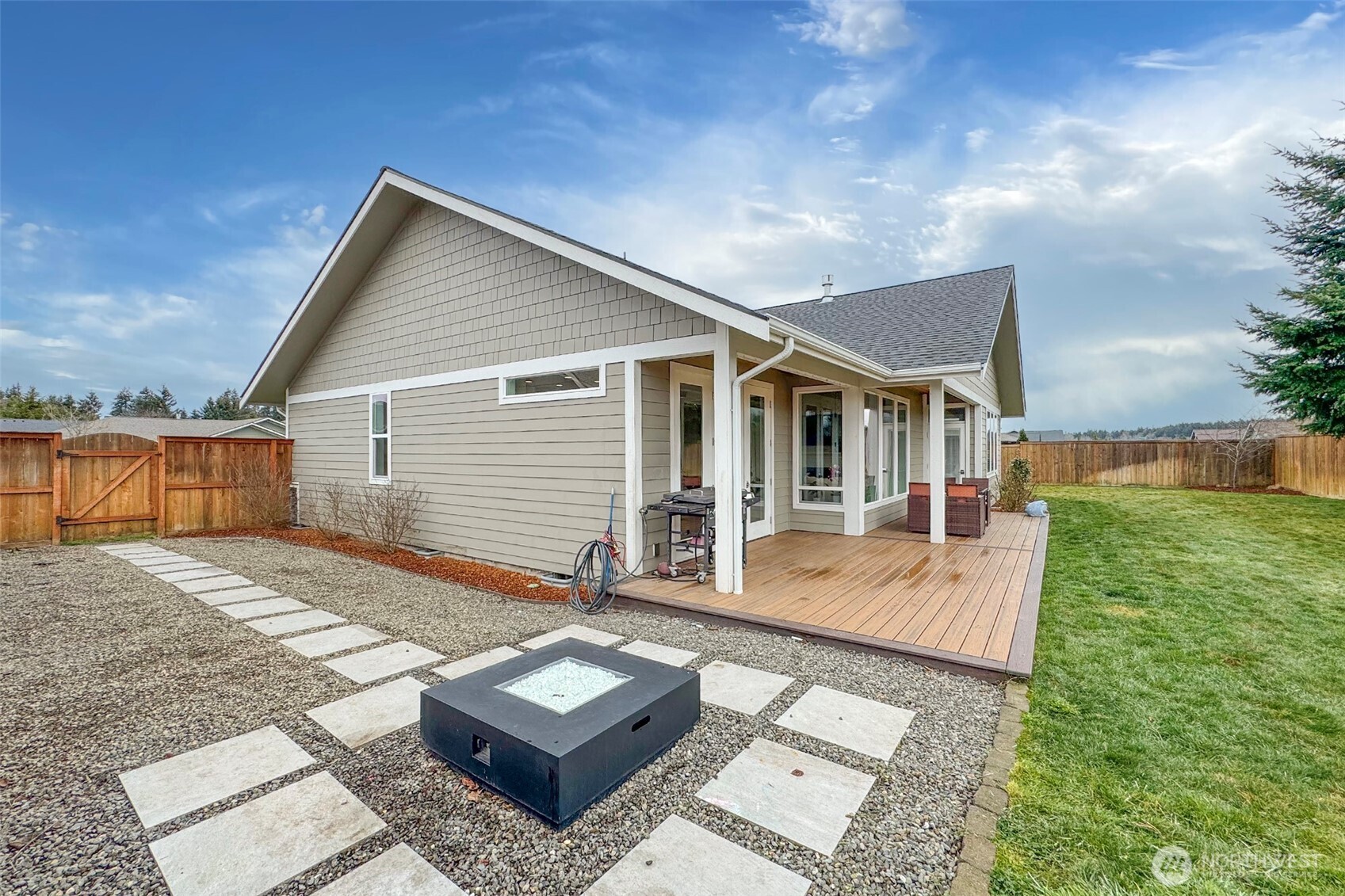 40 Royal Loop Property Photo 17