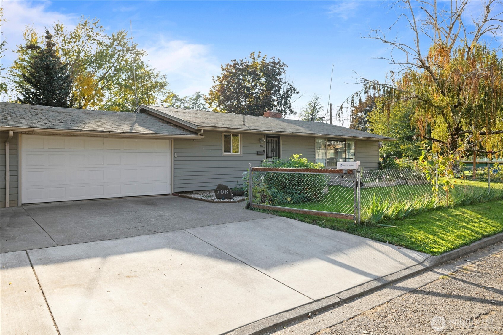 708 Alvarado Terrace Property Photo