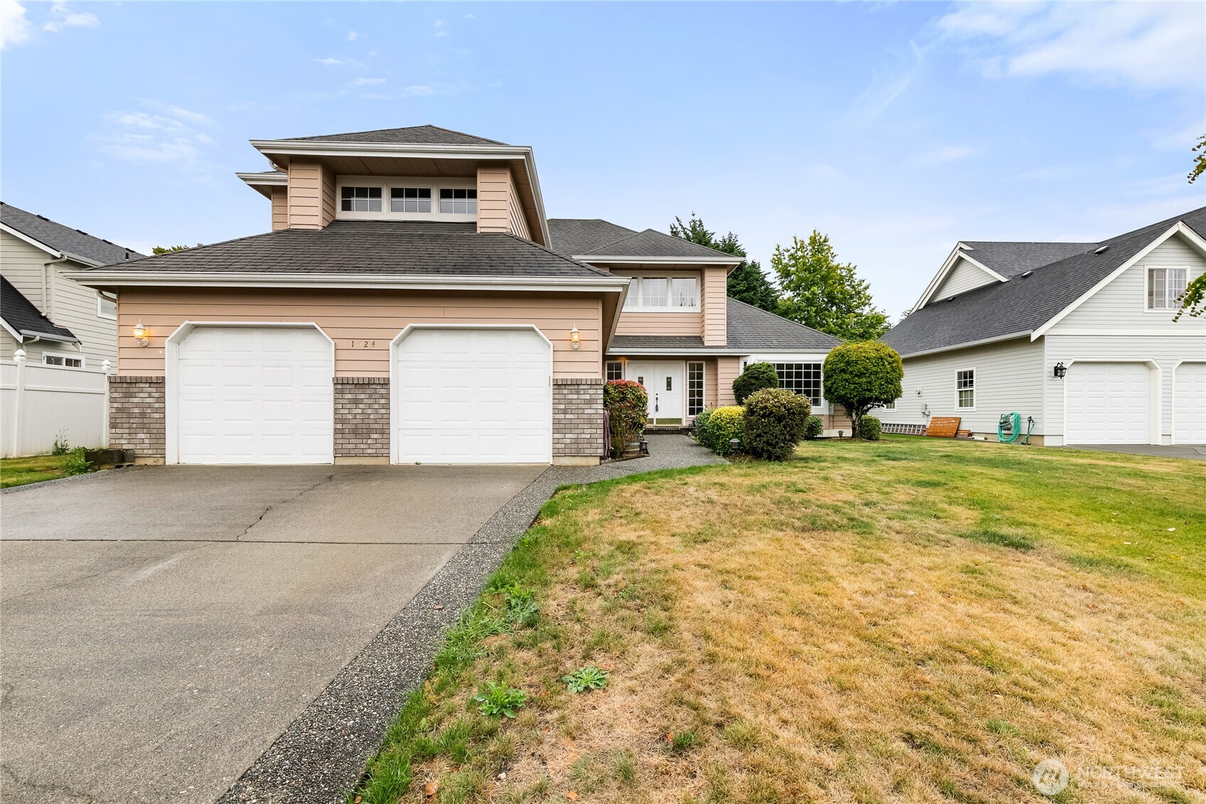 Lynden High Real Estate Listings Main Image