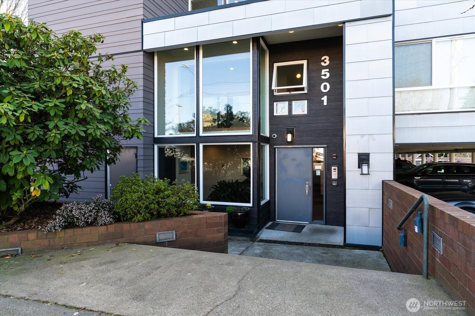 3501 Sw Holden Street 101 Property Photo