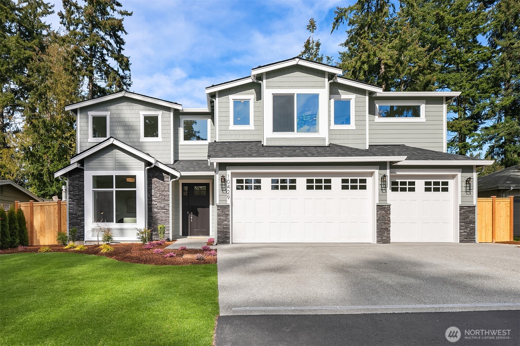 10429 240th Place Property Photo