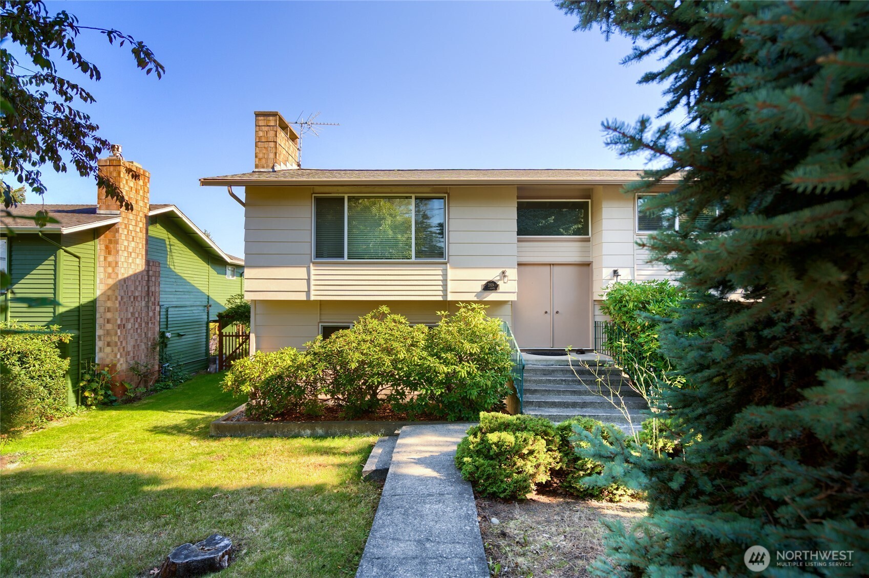 2819 J Avenue Property Photo