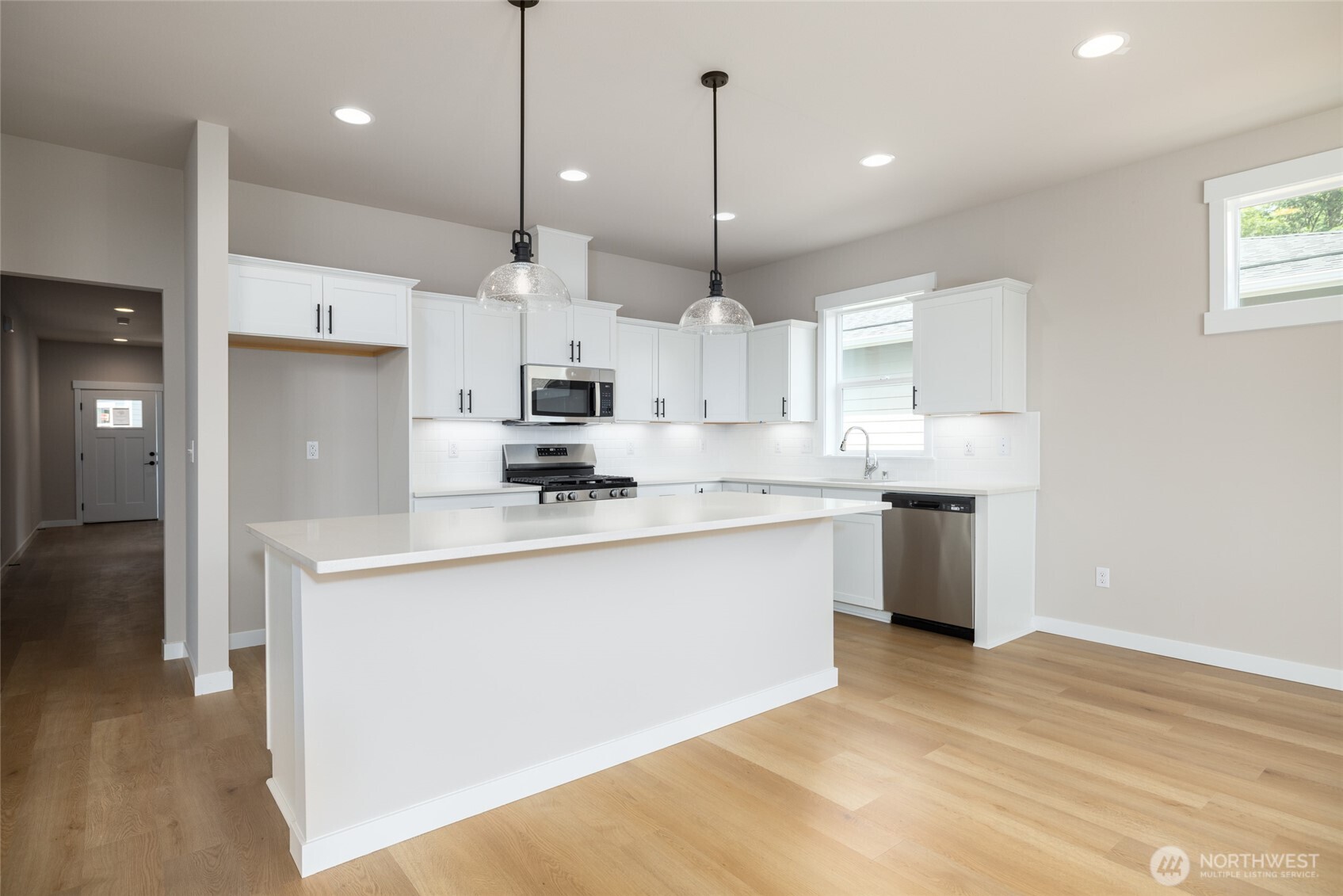 804 Parkland Loop Property Photo 10