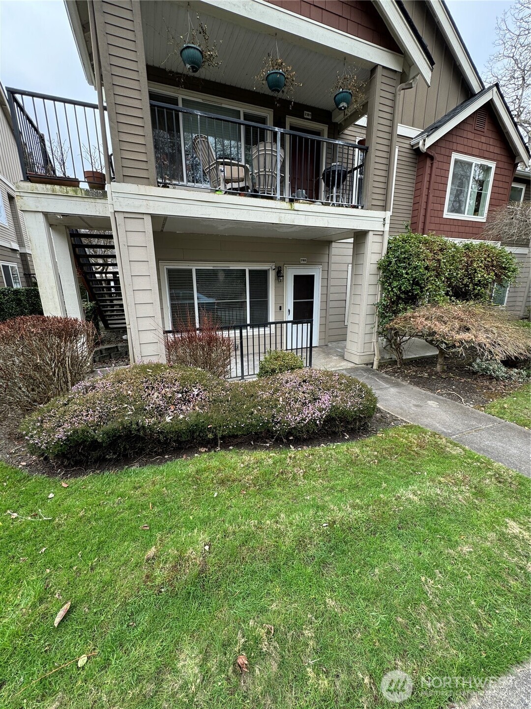 2185 Hammond Avenue A-12 Property Photo