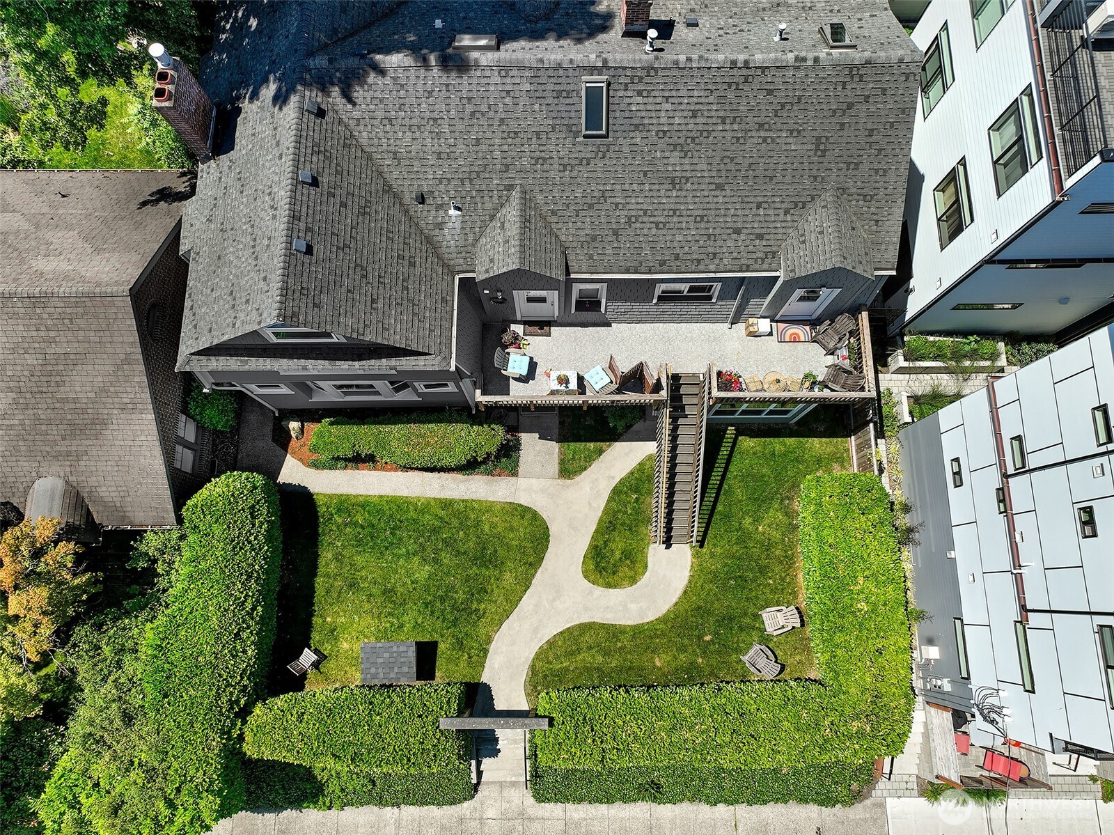 1111 18th Avenue Property Photo 2