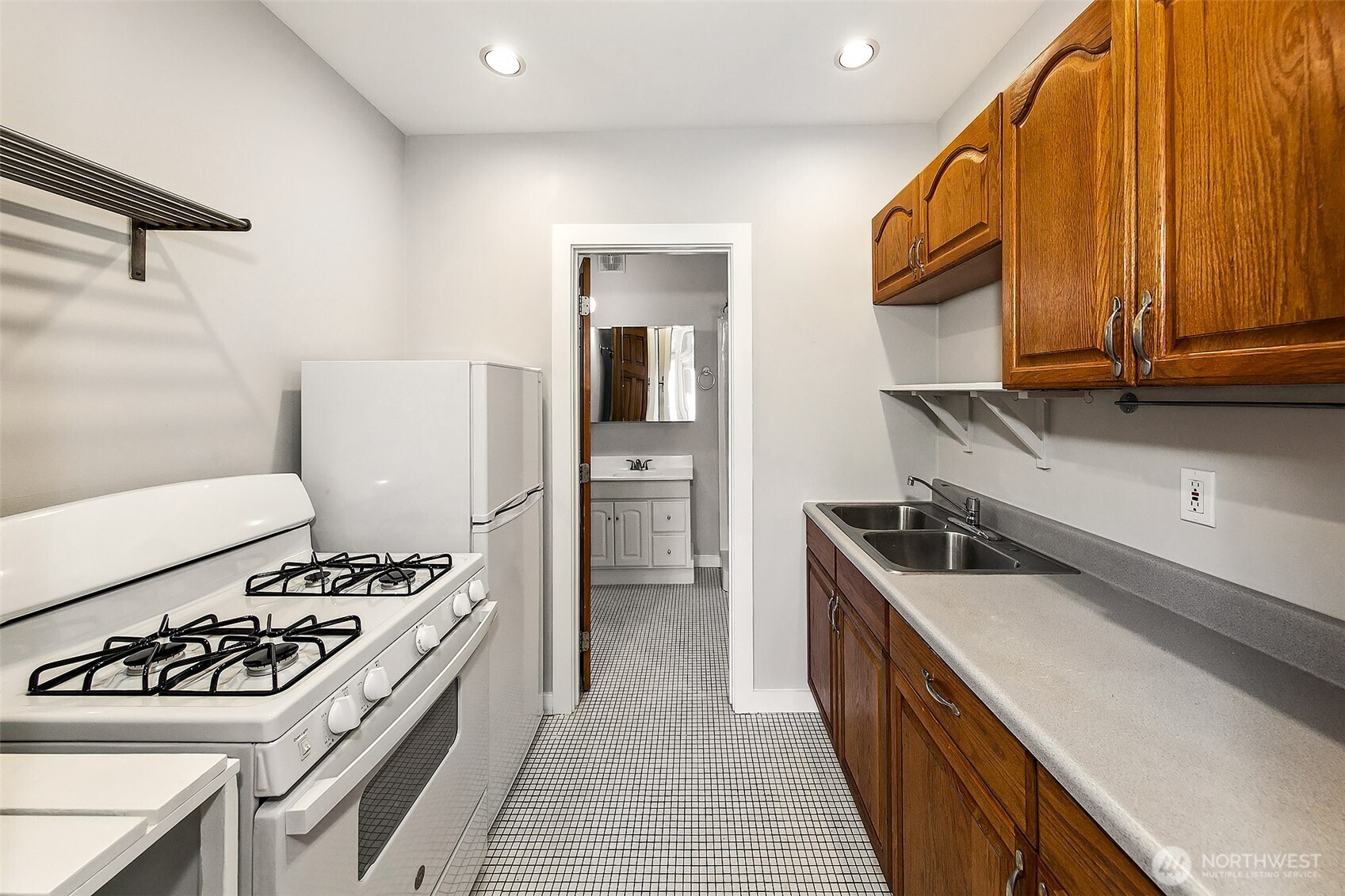 1111 18th Avenue Property Photo 9