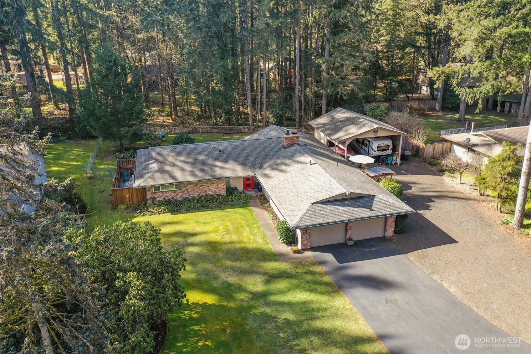 5811 Camelot Drive Property Photo