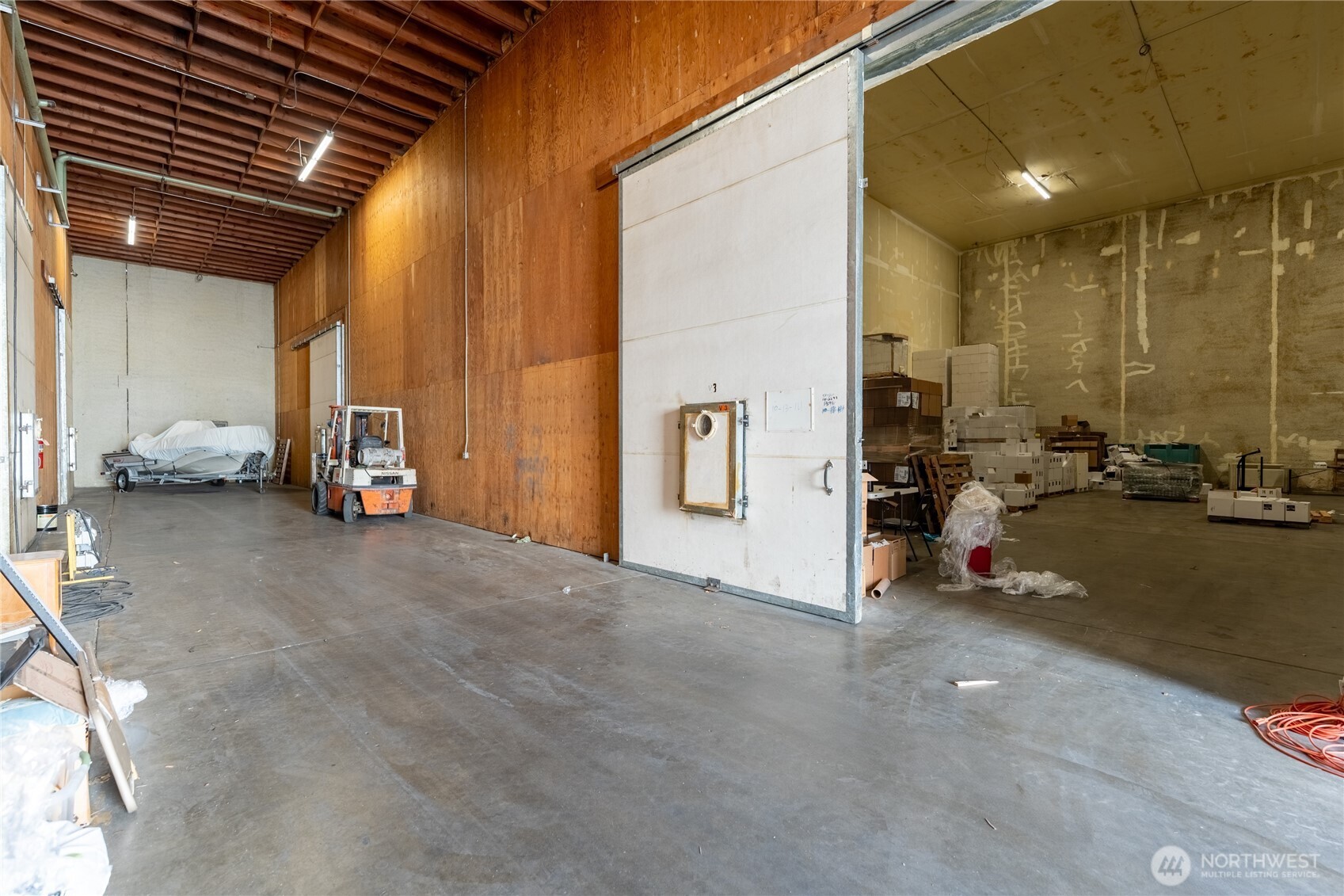 135 Wapato Way Property Photo 14