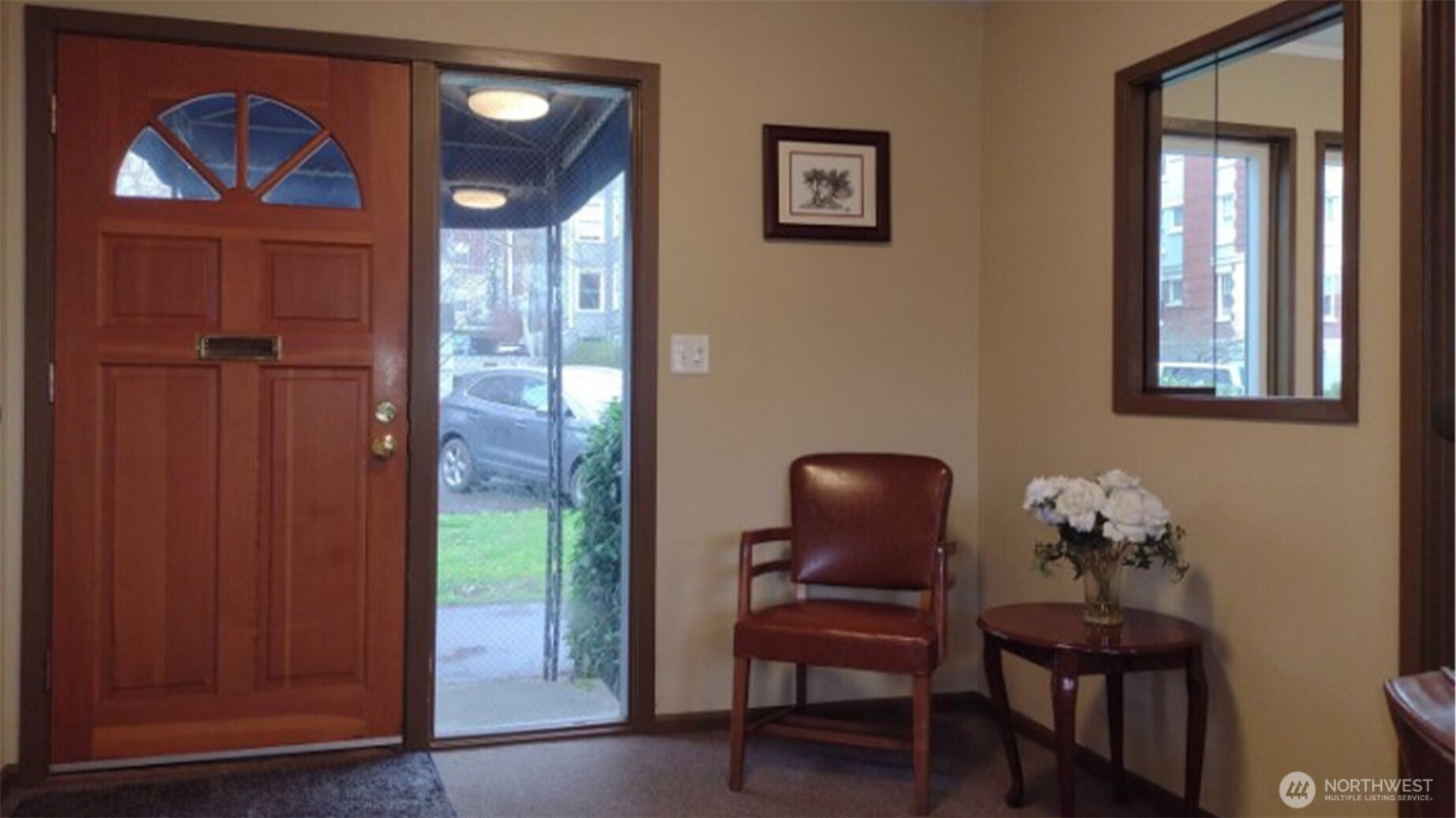 215 Tacoma Avenue Property Photo 2