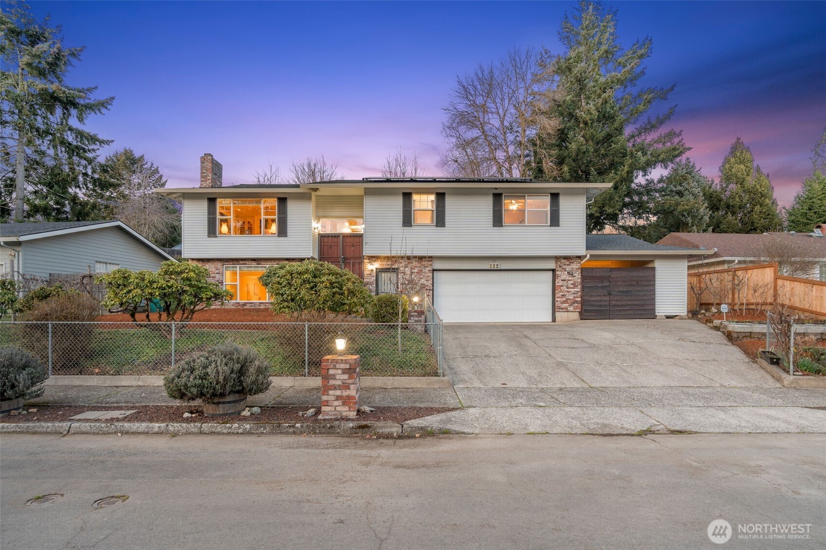 Alki Middle Real Estate Listings Main Image