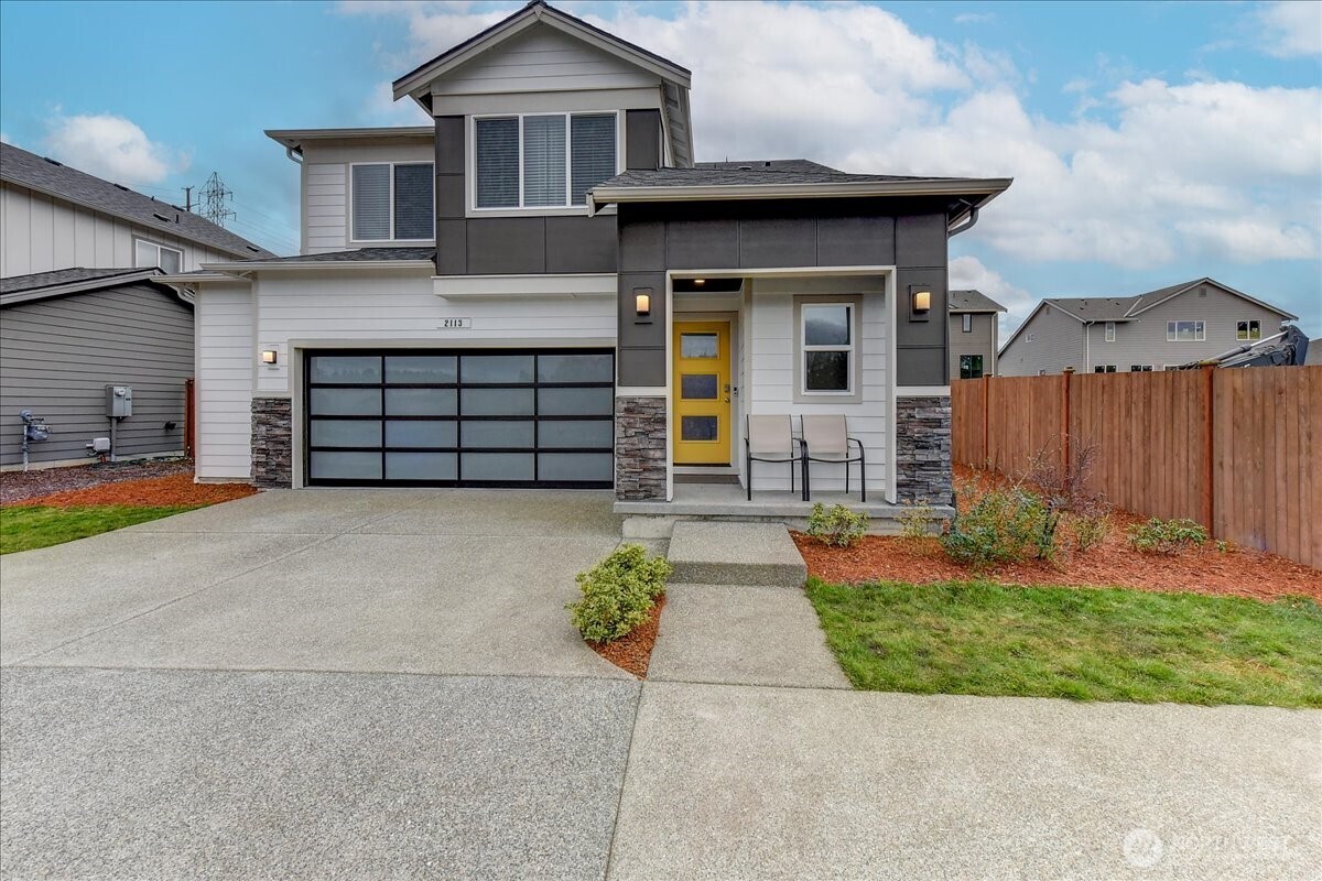 2113 Eighth Place Property Photo