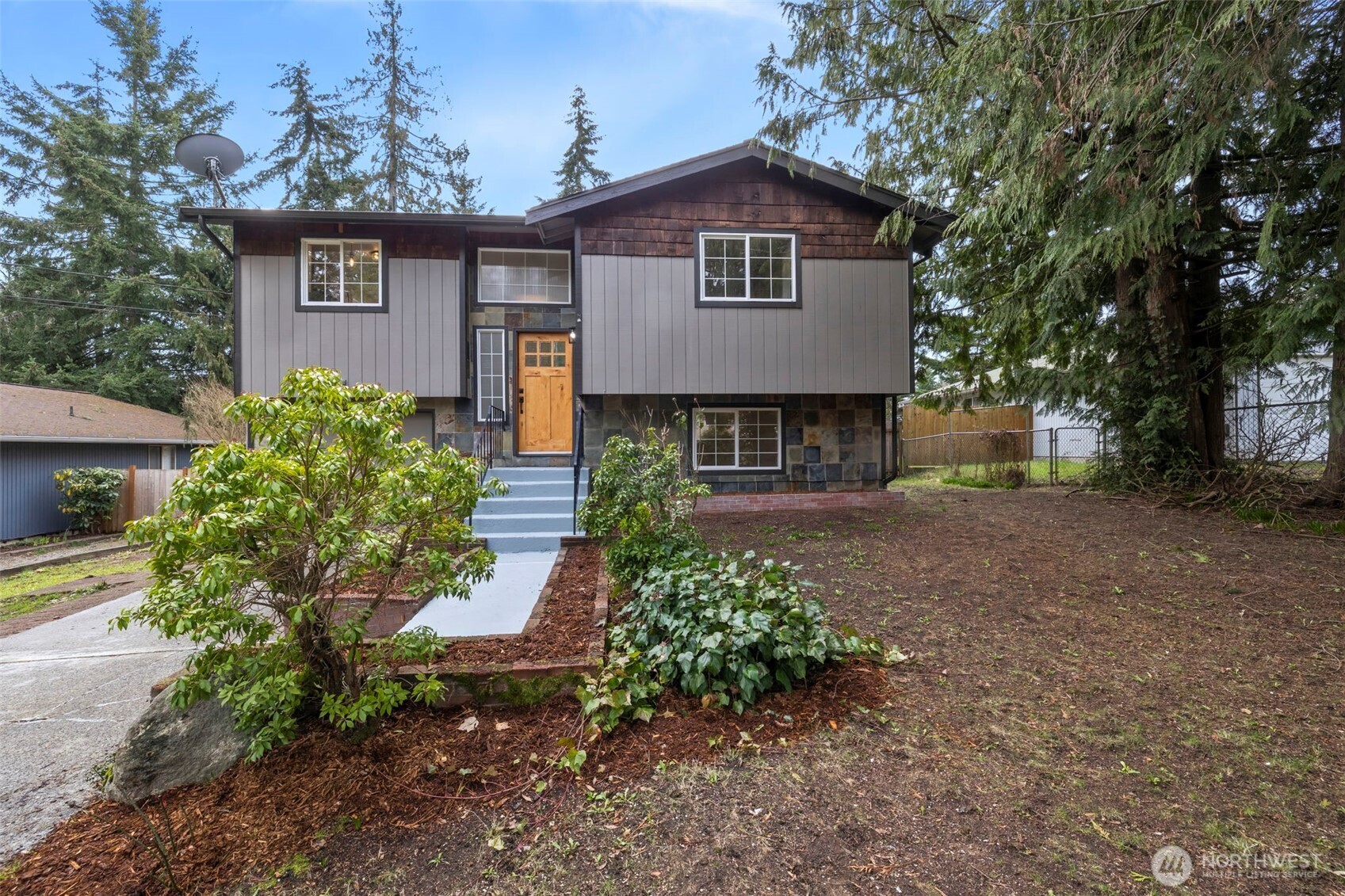 7350 E Harrison Street Property Photo