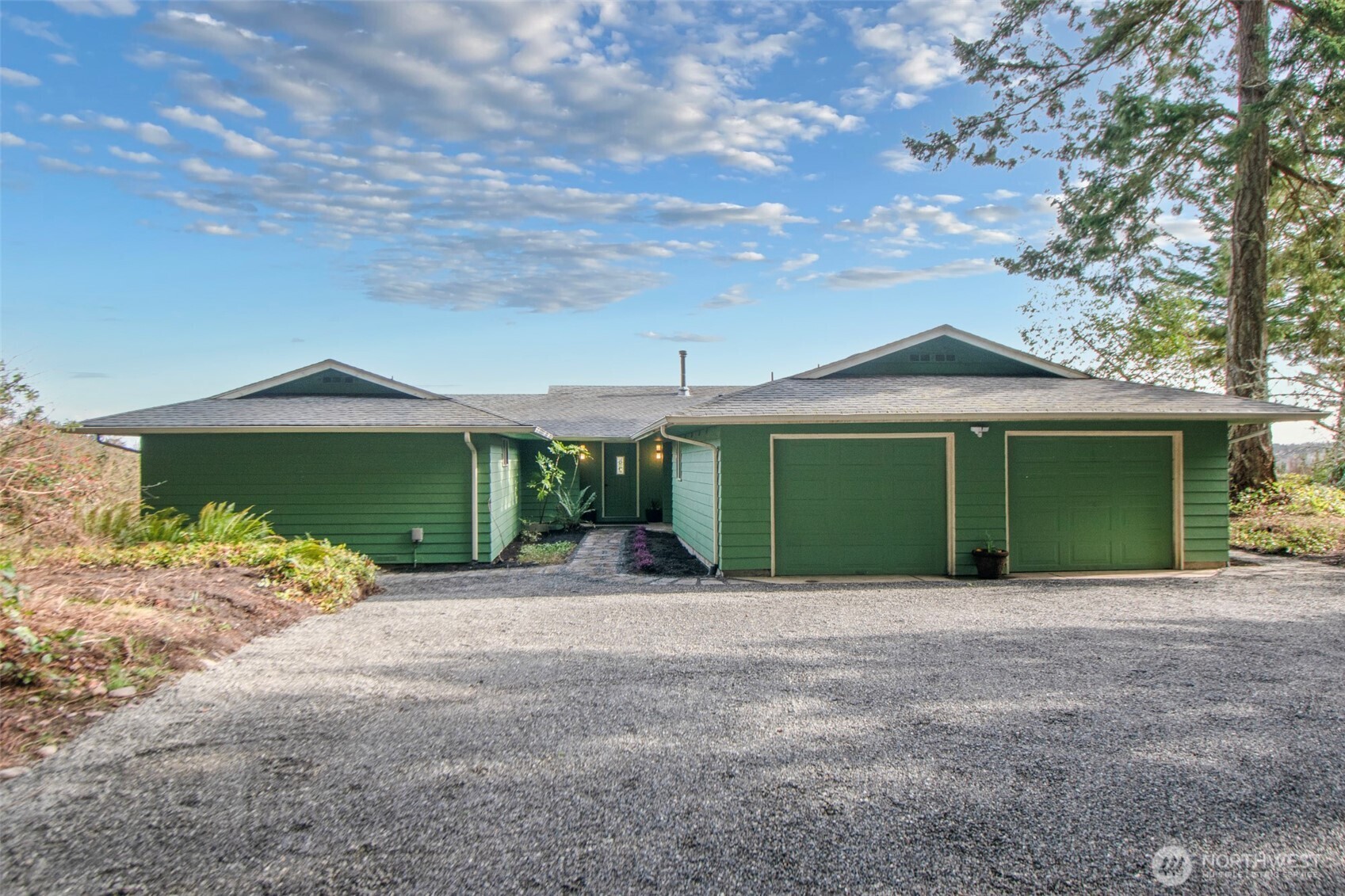 824 Hunt Road Property Photo 4