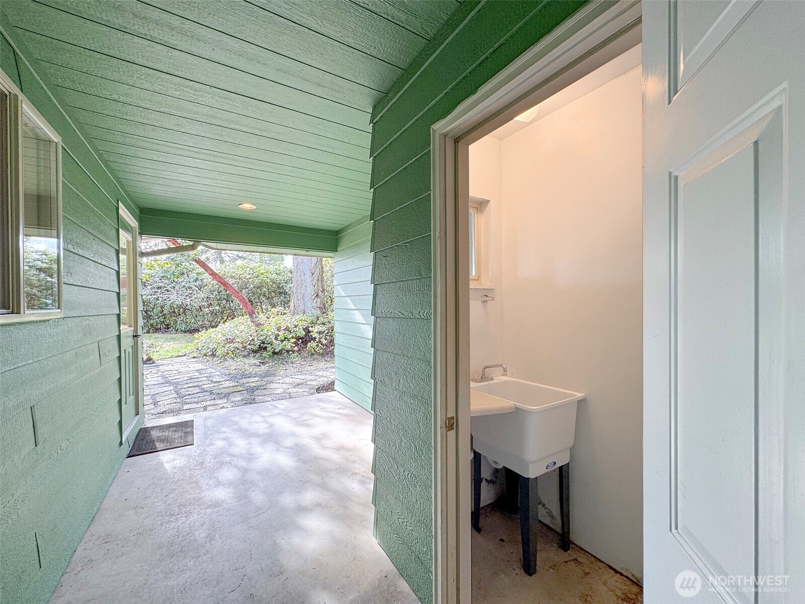 824 Hunt Road Property Photo 32