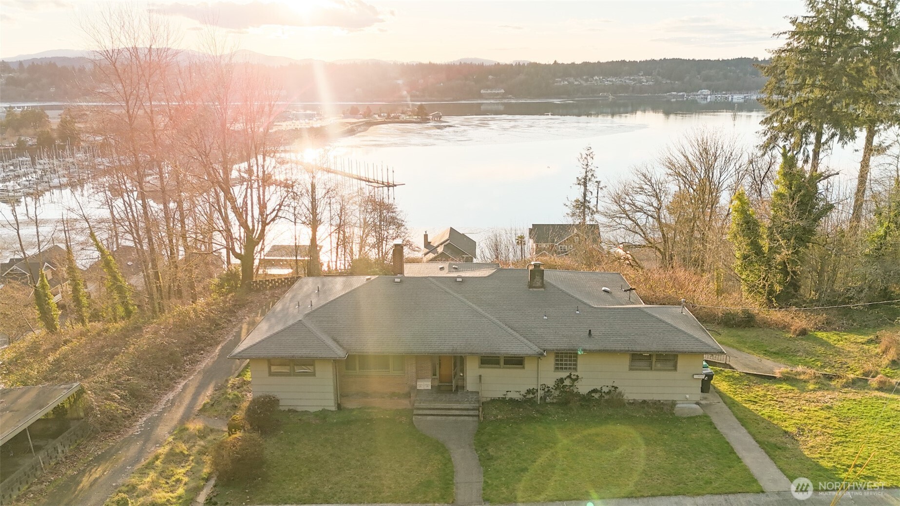 1705 Arbutus Street Property Photo