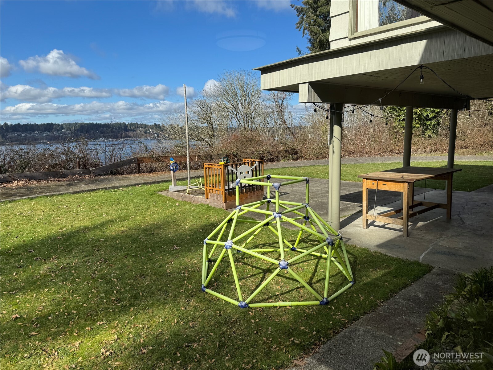1705 Arbutus Street Property Photo 16