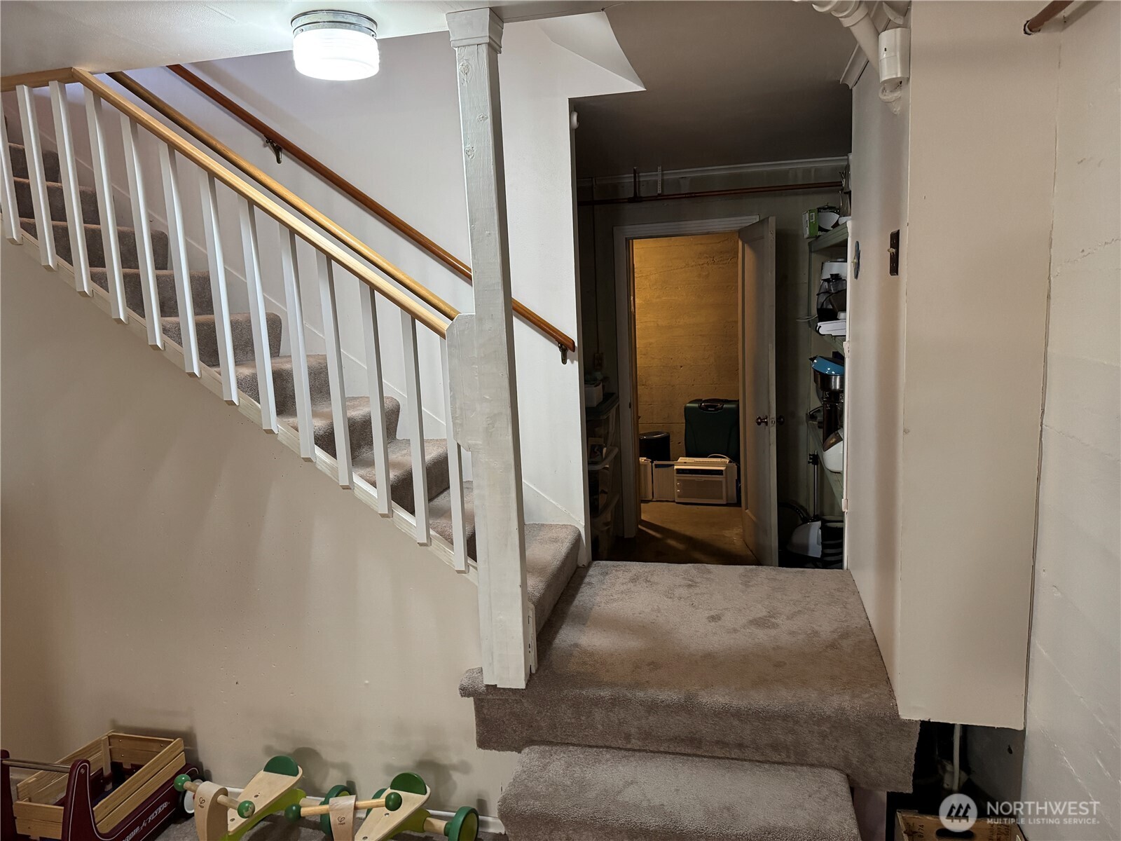1705 Arbutus Street Property Photo 31