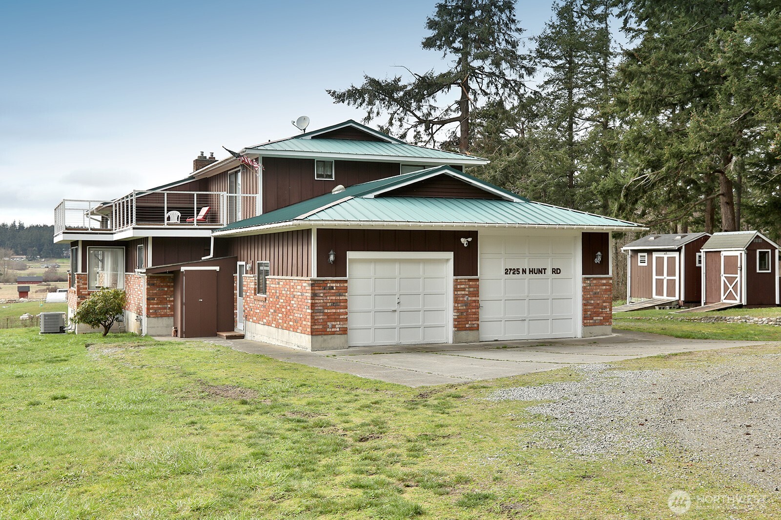 2725 Hunt Road Property Photo 2