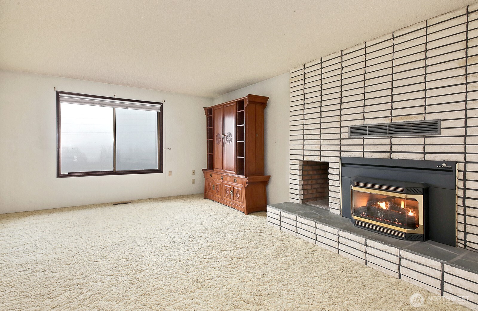 2725 Hunt Road Property Photo 9