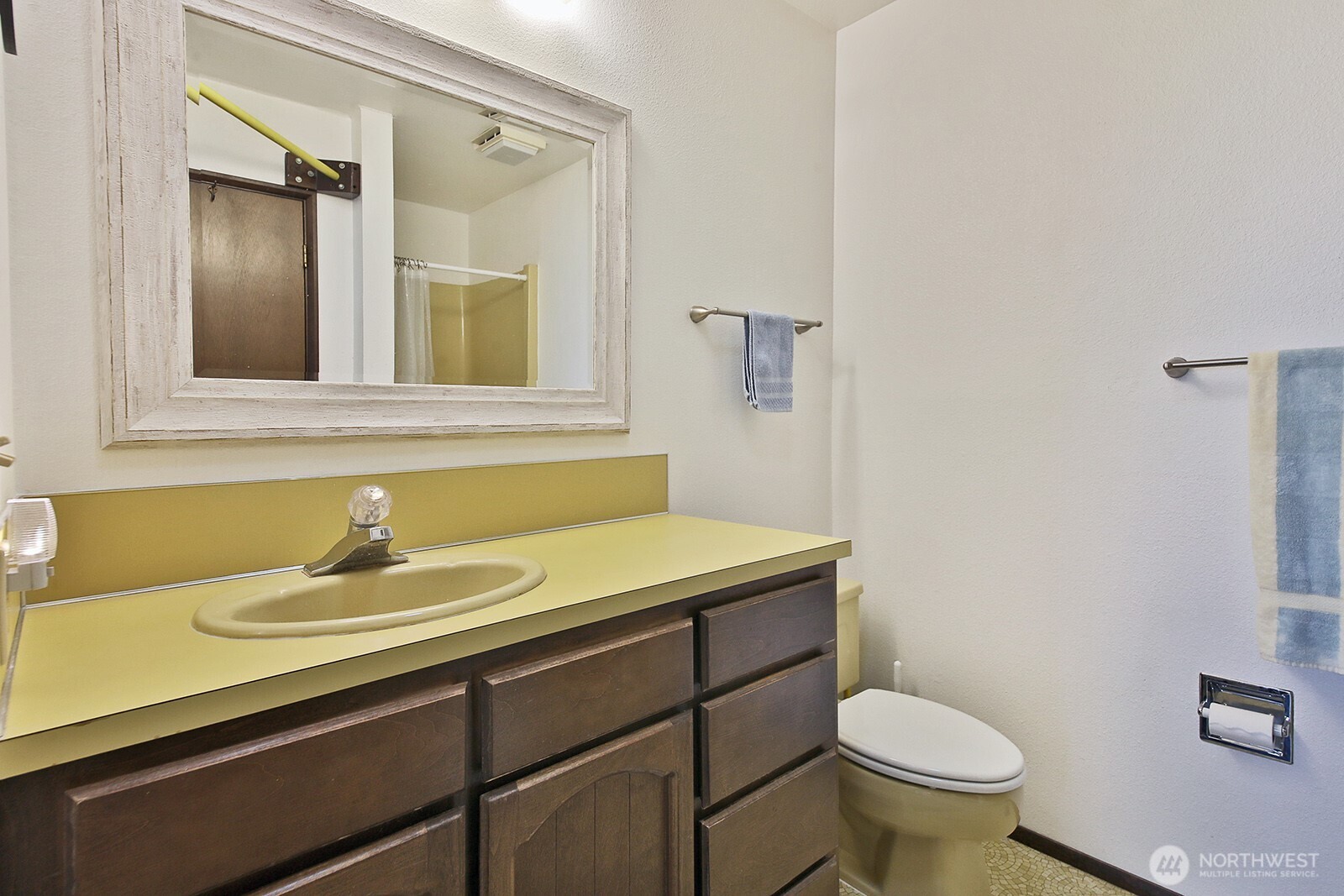 2725 Hunt Road Property Photo 10