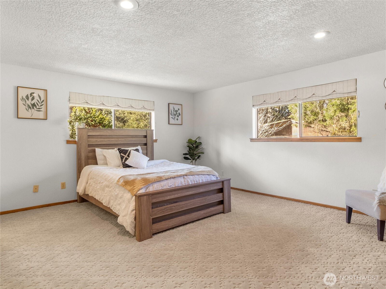 1908 Farwell Avenue Property Photo 16