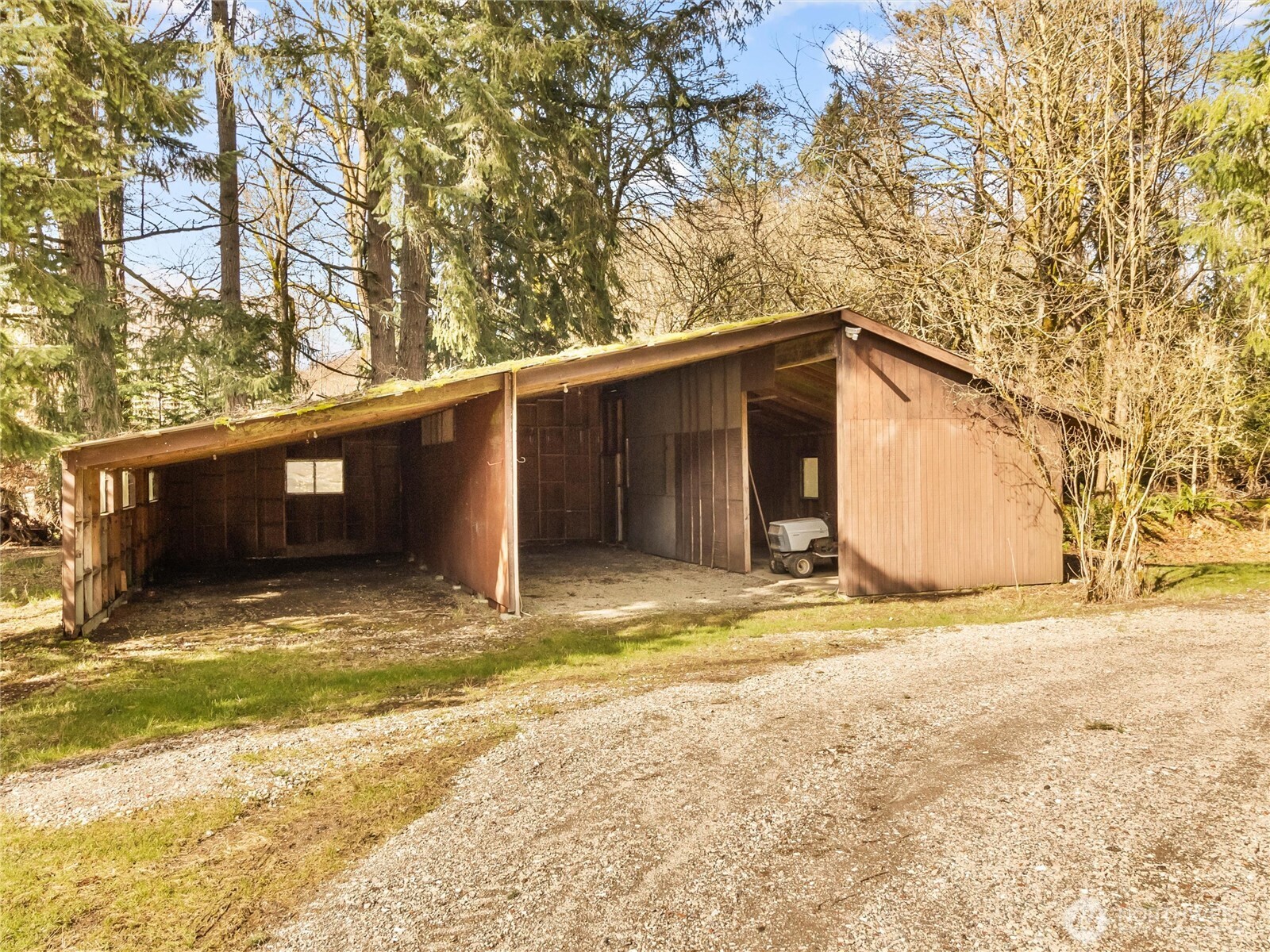 1908 Farwell Avenue Property Photo 37