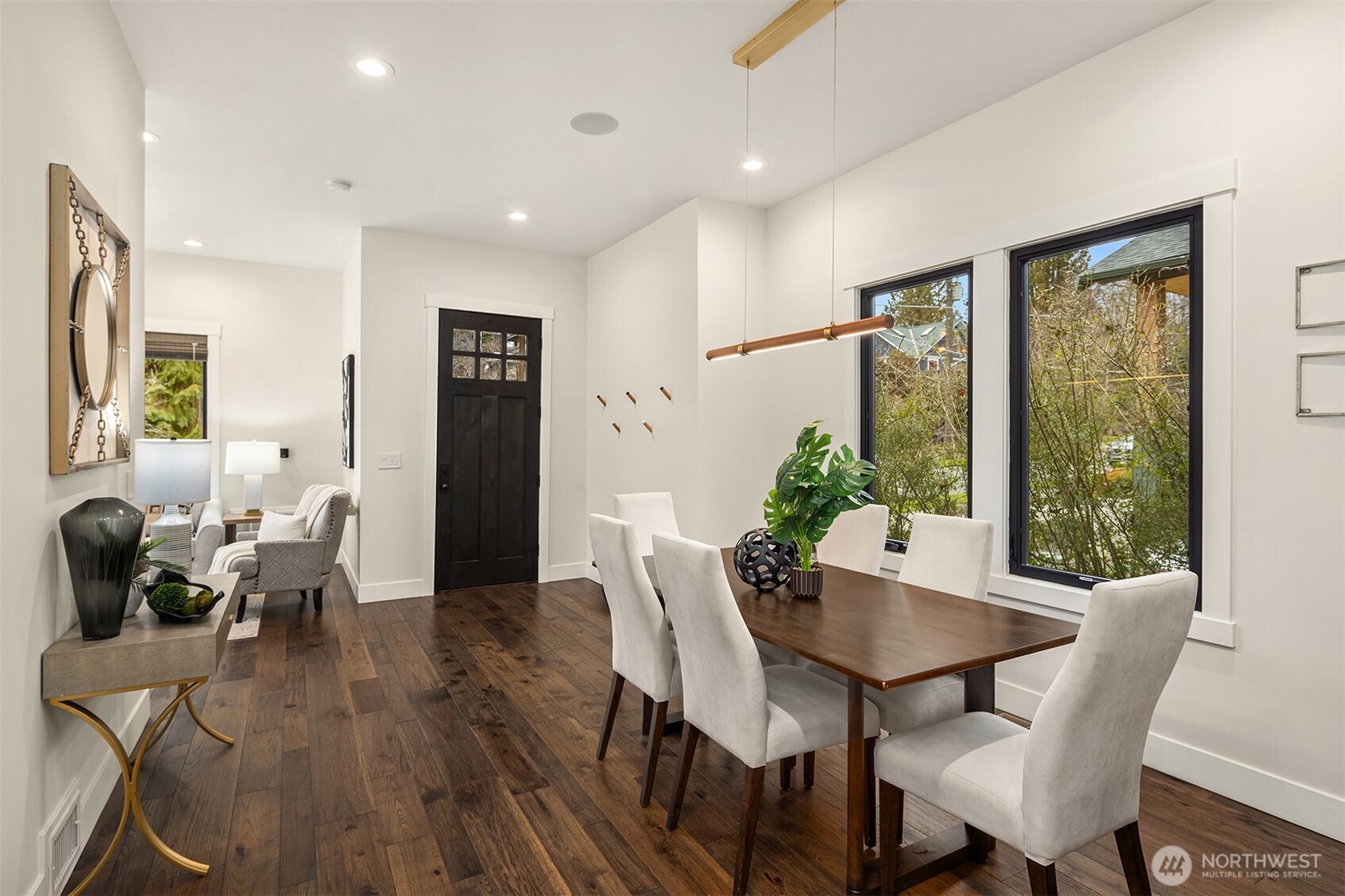 4408 Thackeray Place Property Photo 10