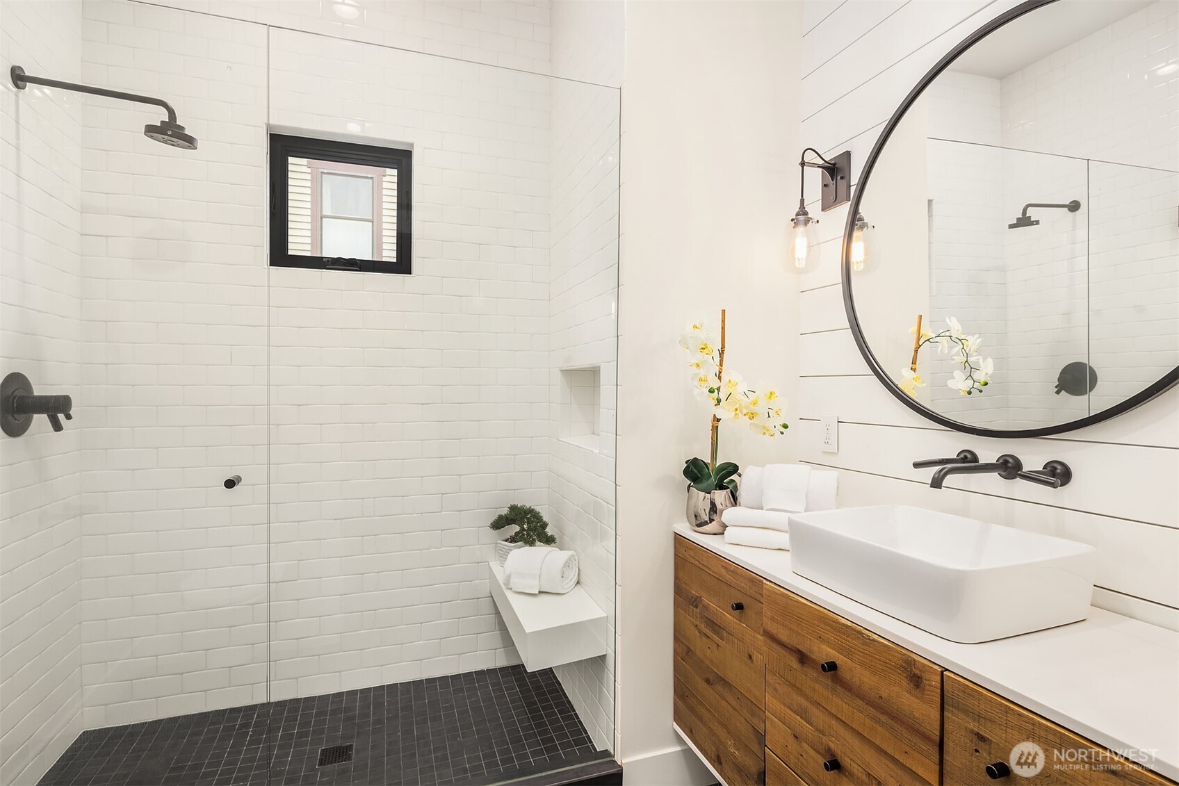4408 Thackeray Place Property Photo 24