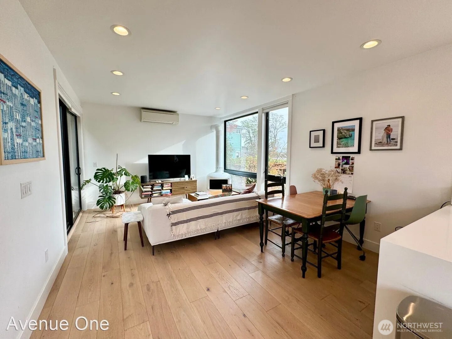 4408 Thackeray Place Property Photo 39