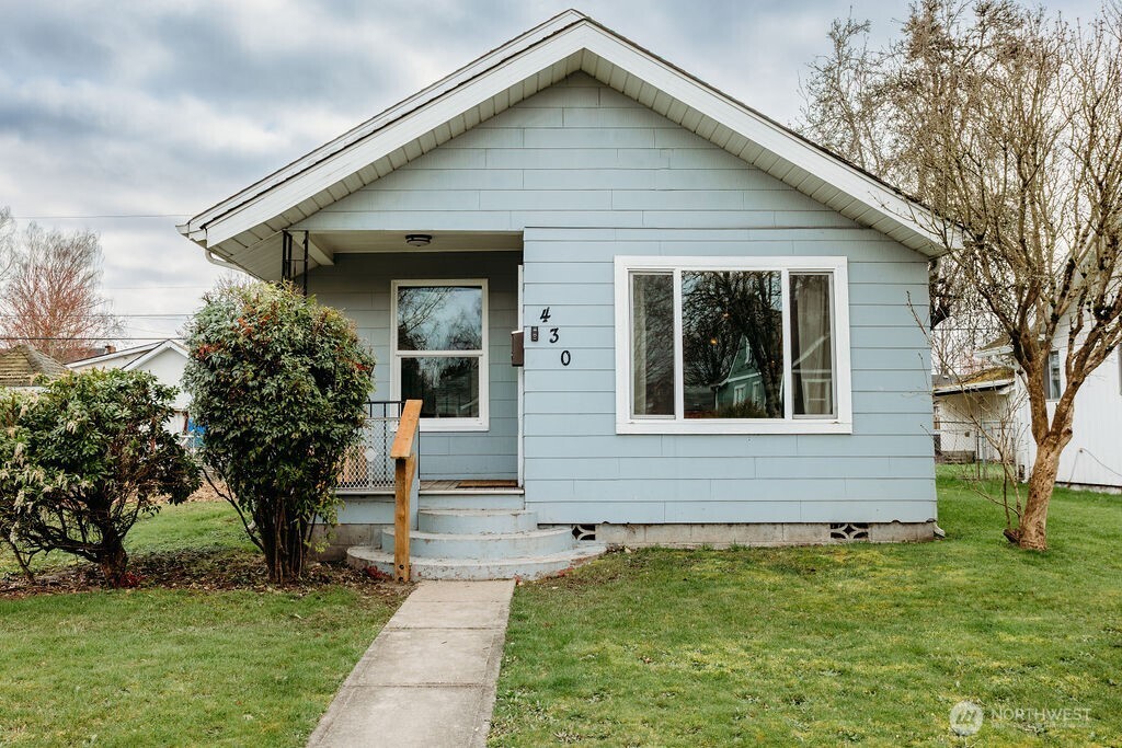 430 17th Avenue Property Photo