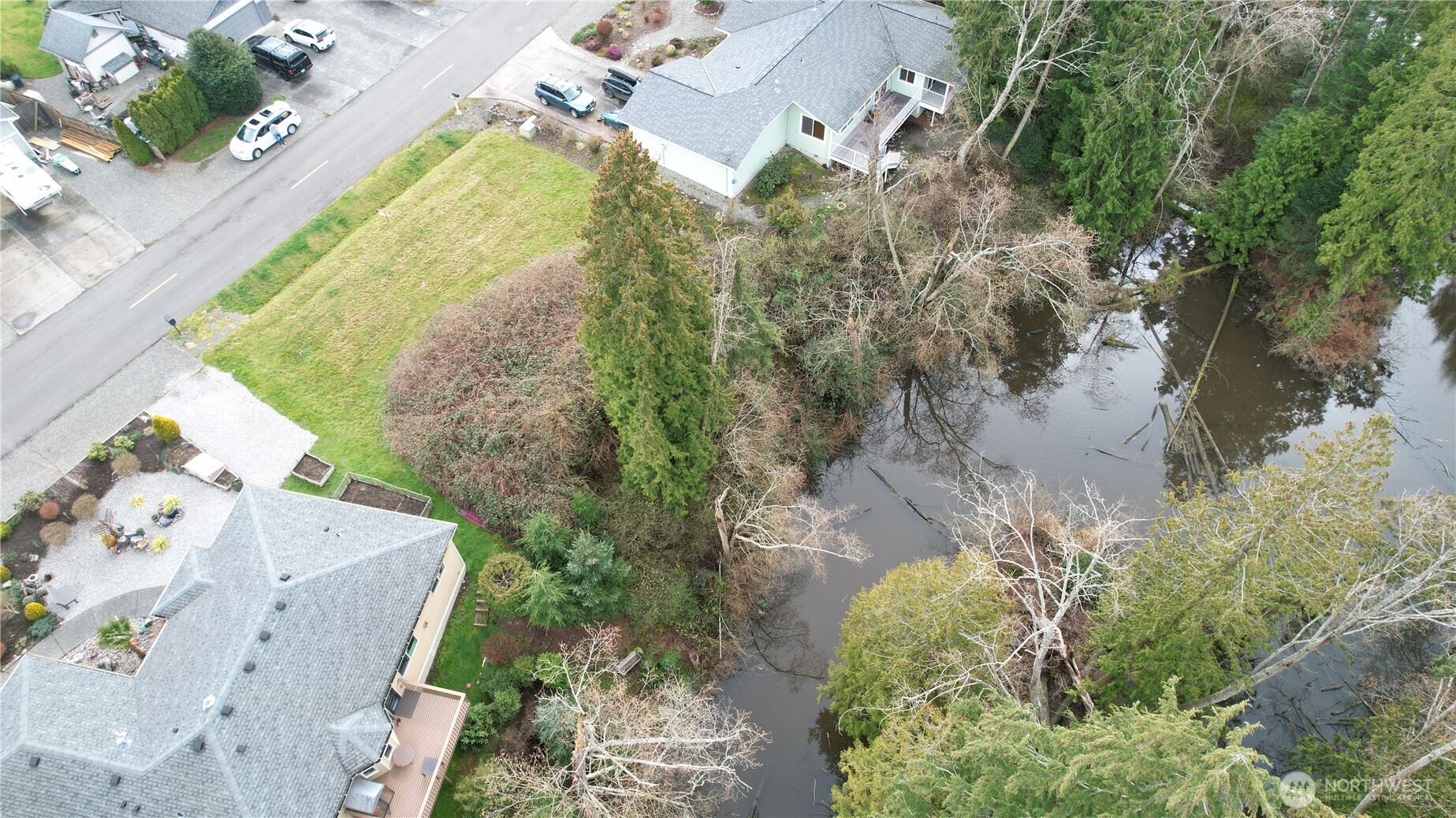 0 Comox Loop Property Photo 5
