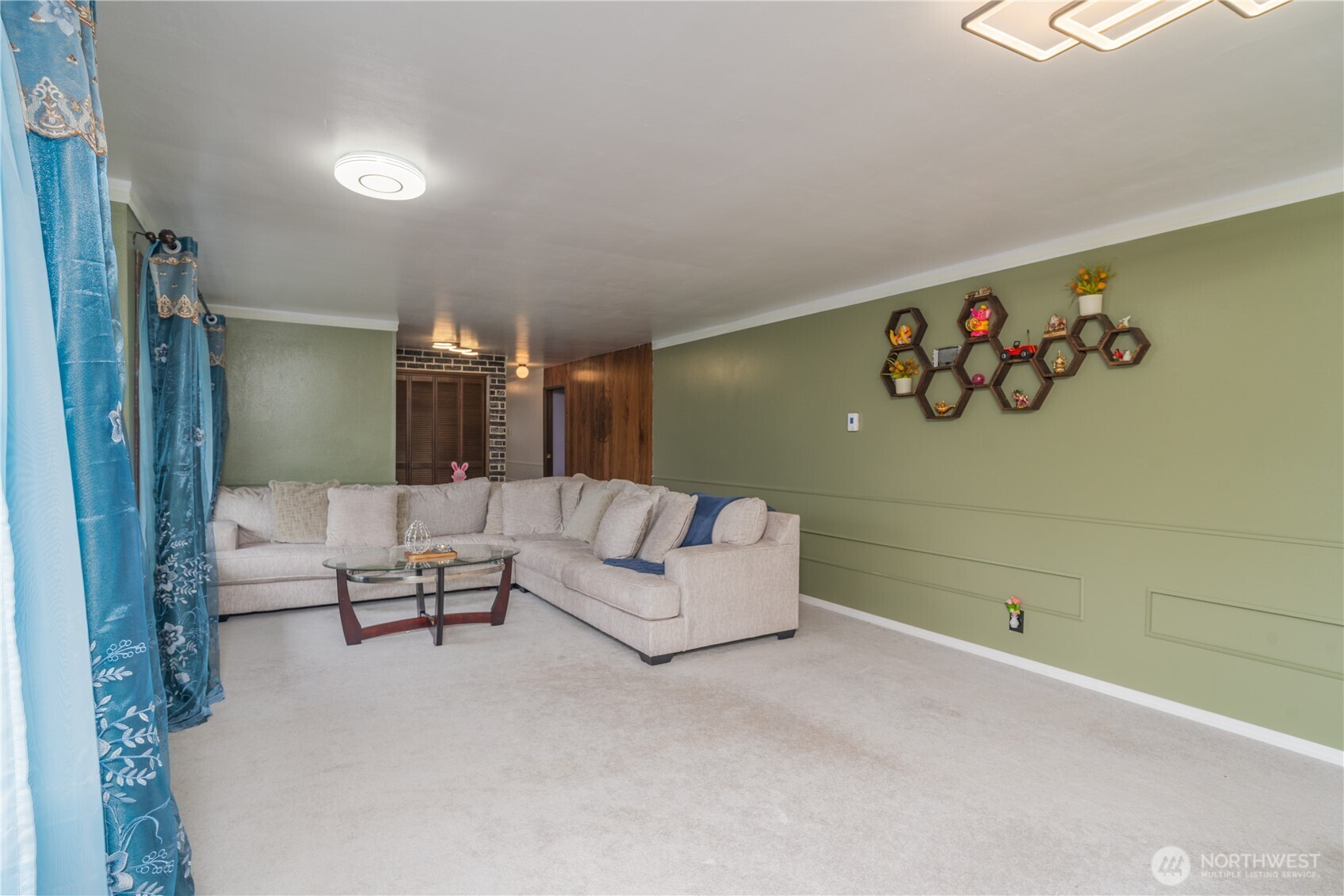 1215 Dundee Drive Property Photo 9