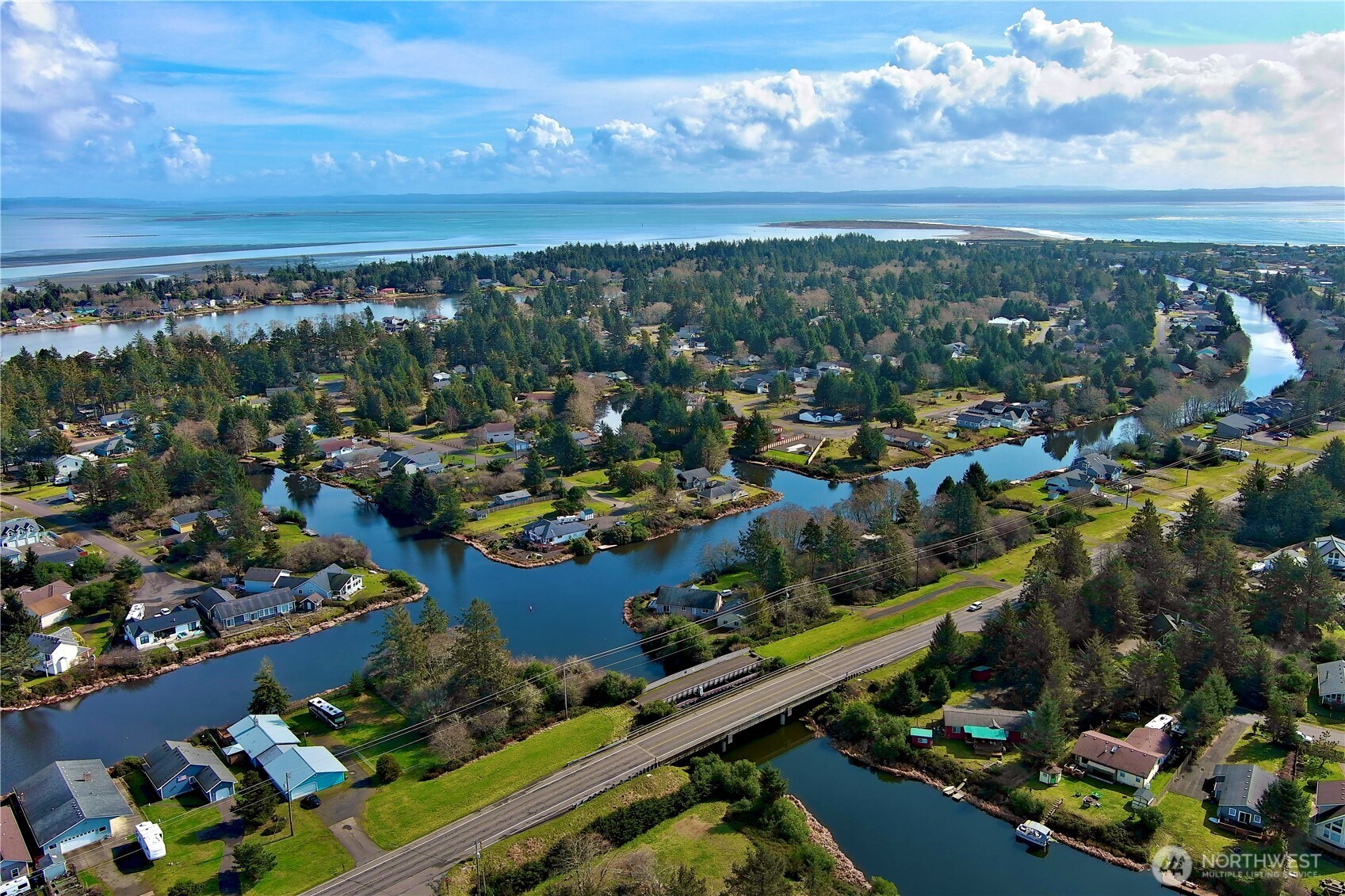 138 N Razor Clam Drive Property Photo 12
