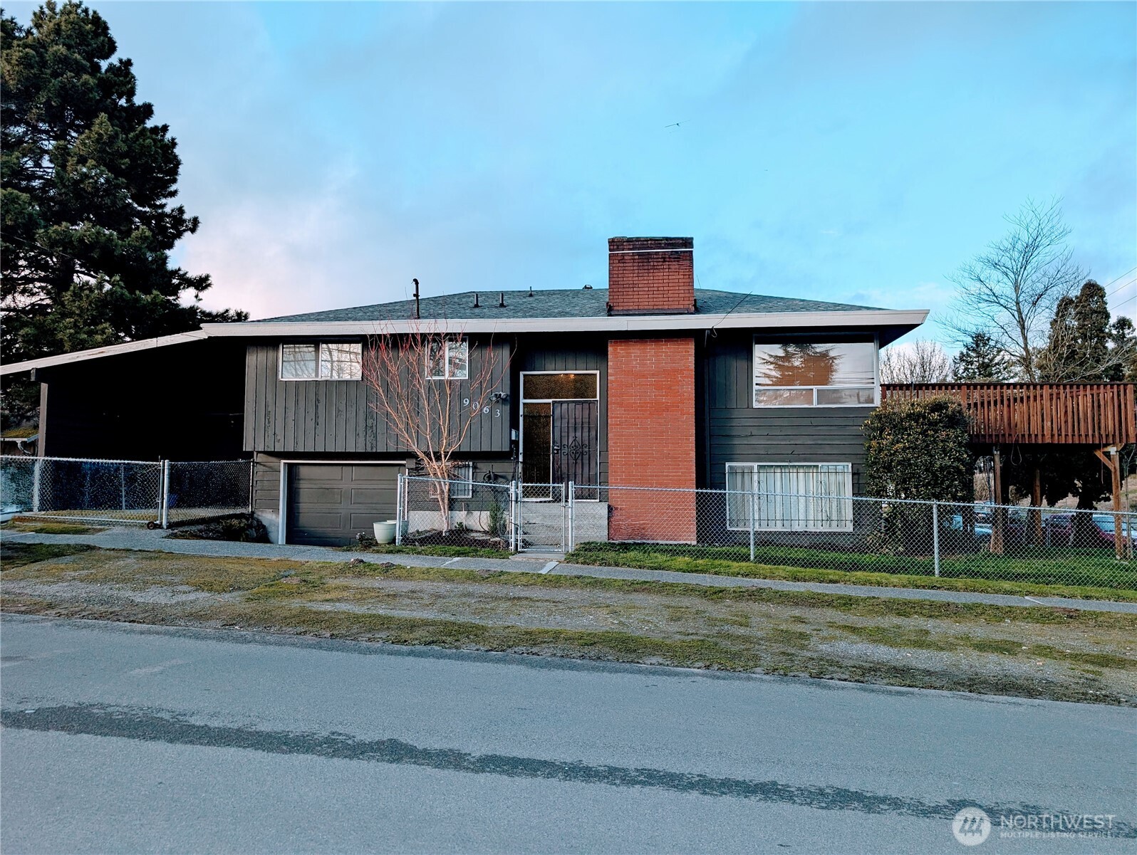 9063 Henderson Place Property Photo