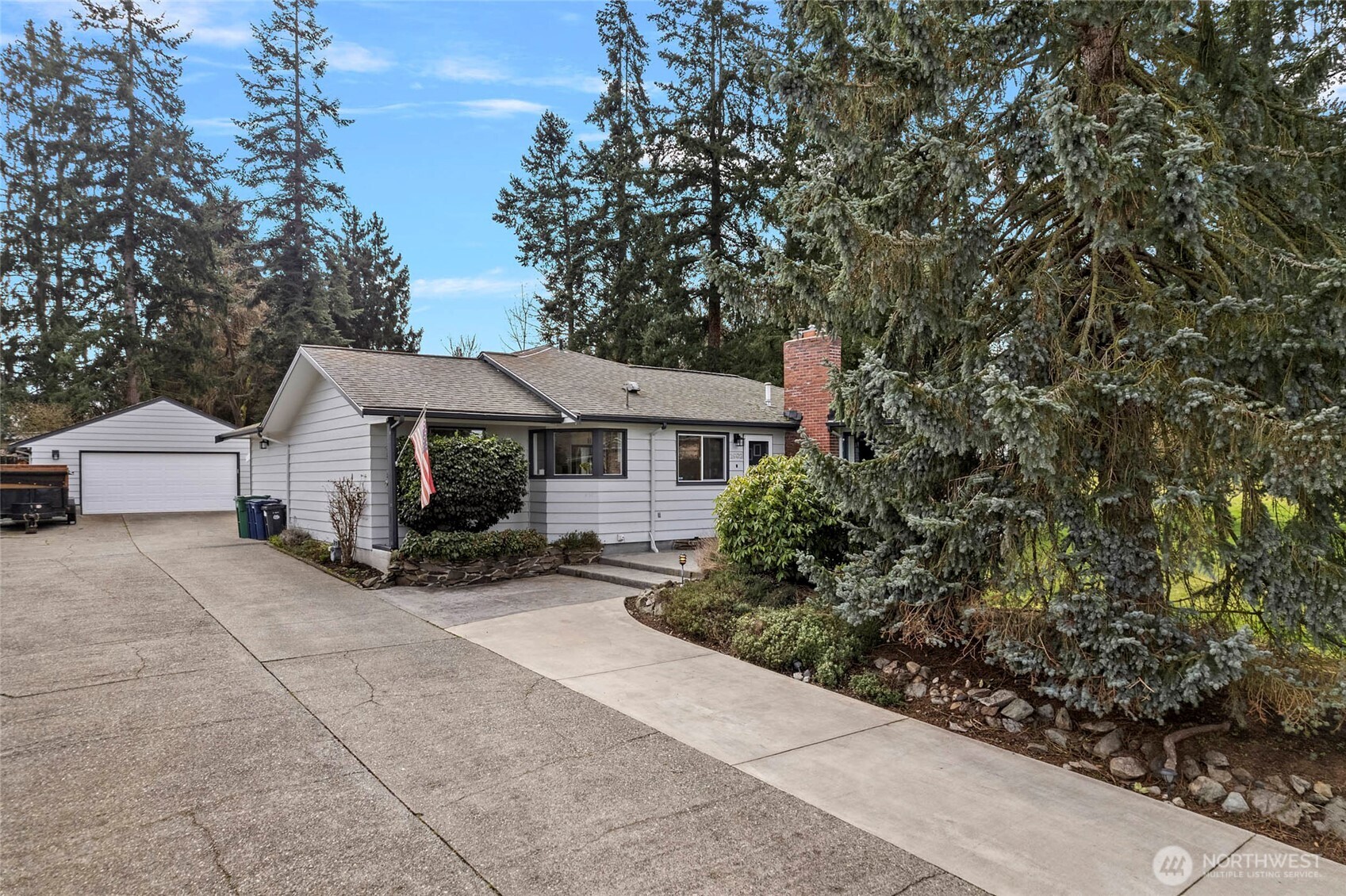 1902 E Fir Street Property Photo