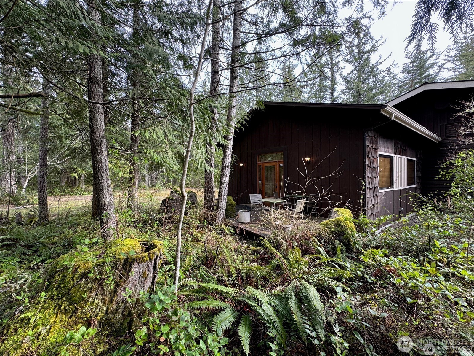 295536 Highway 101 Property Photo 7