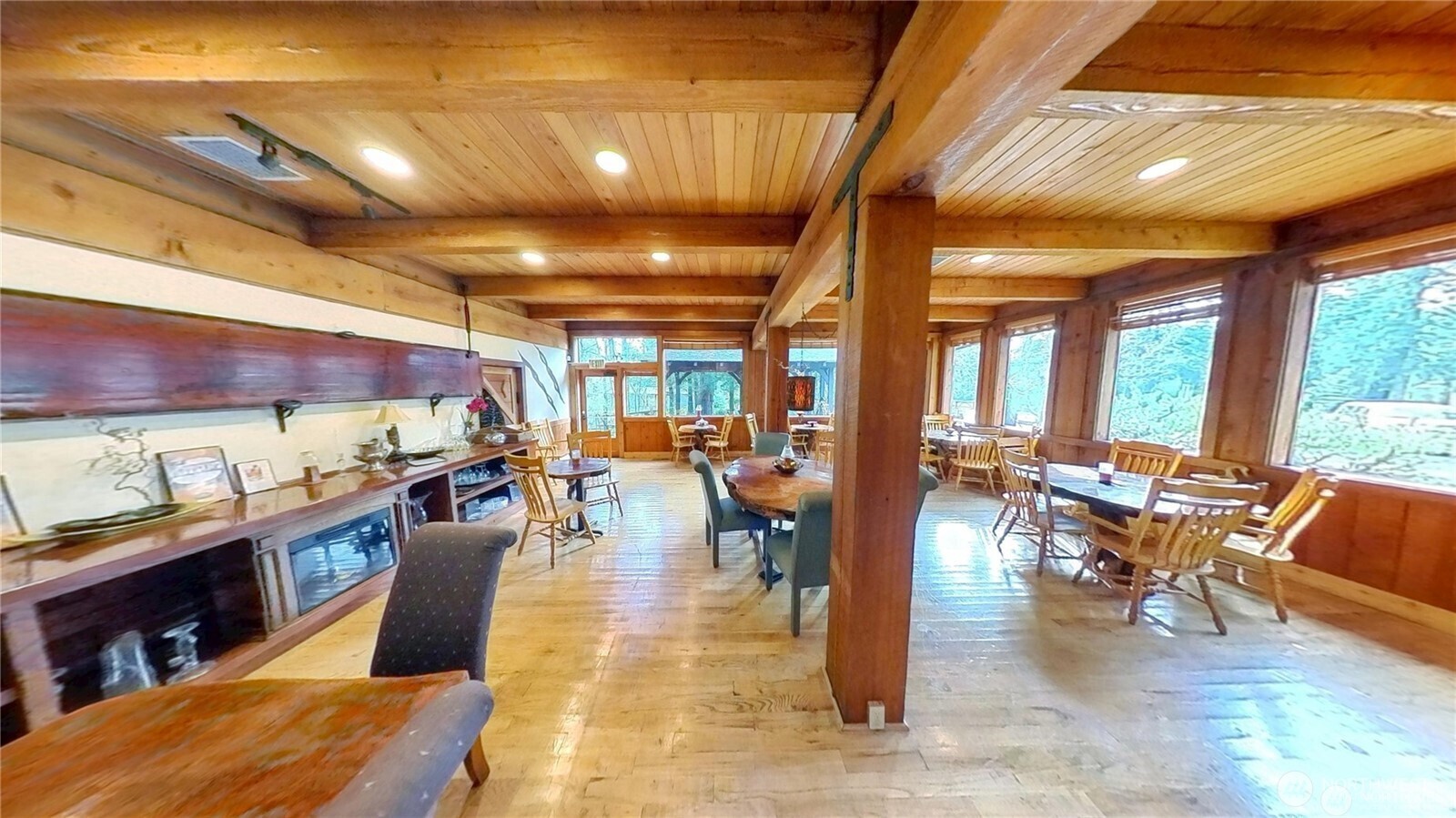 295536 Highway 101 Property Photo 8