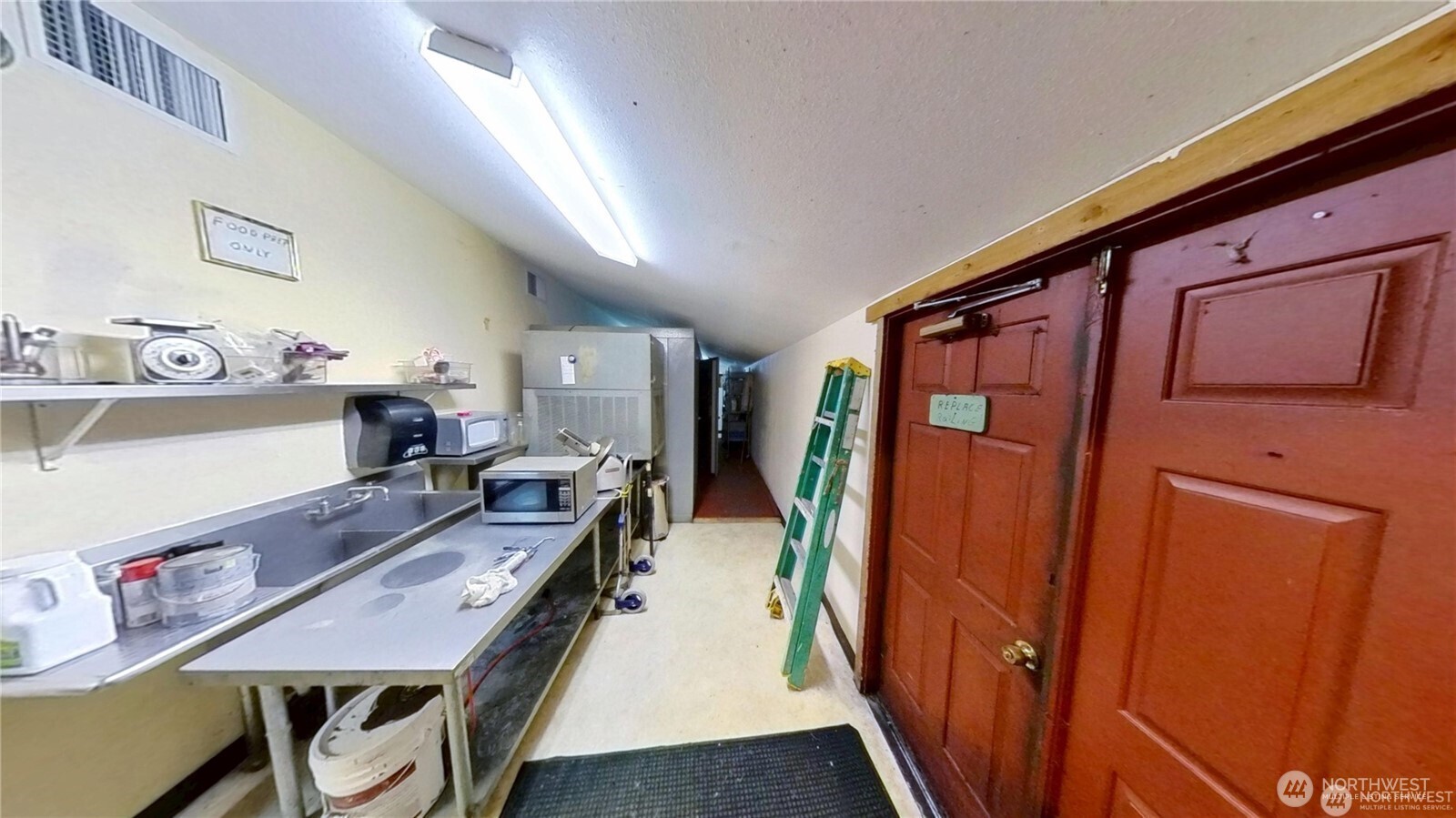295536 Highway 101 Property Photo 20