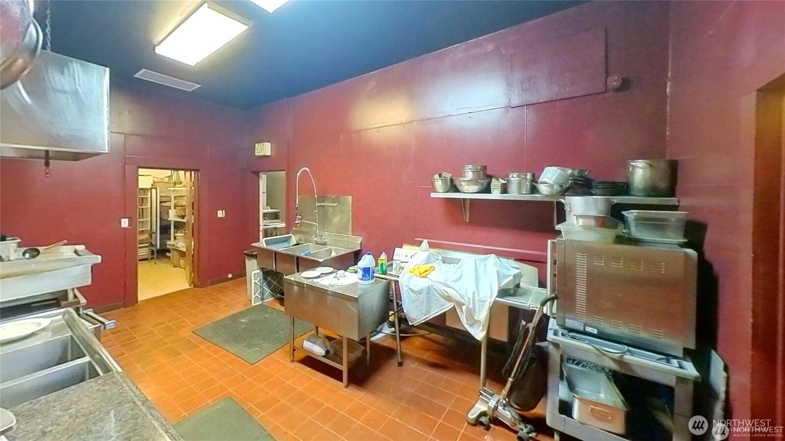 295536 Highway 101 Property Photo 21