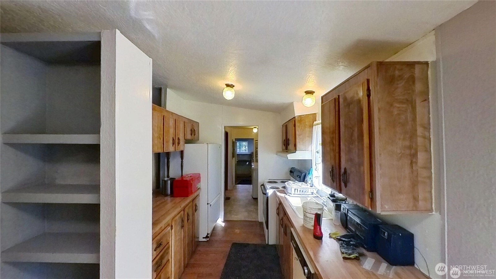 295536 Highway 101 Property Photo 26
