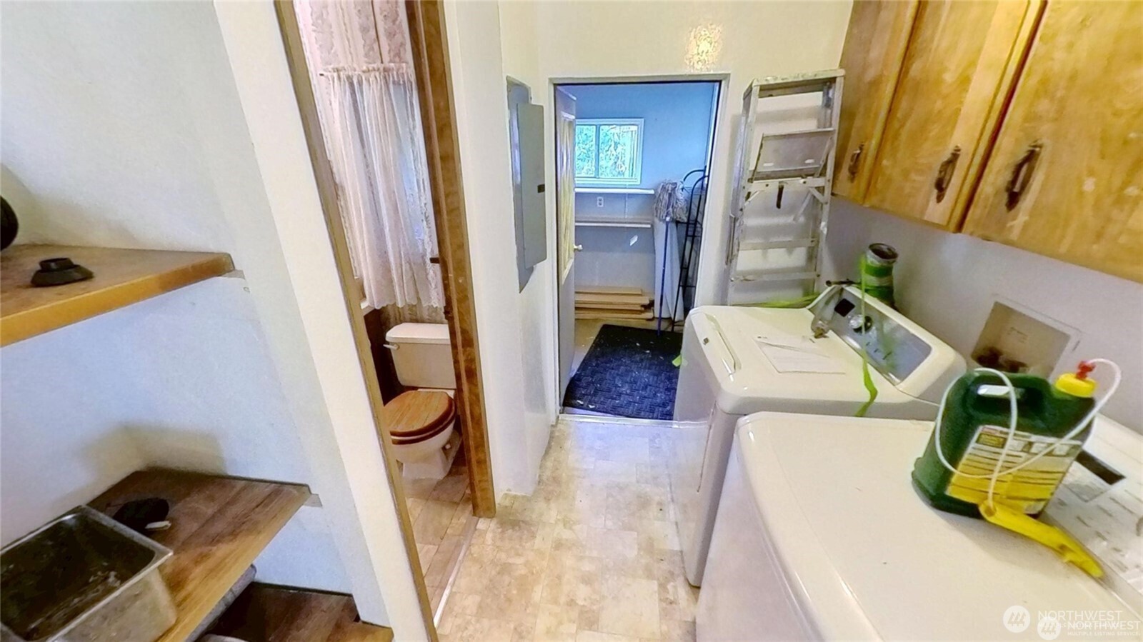 295536 Highway 101 Property Photo 29