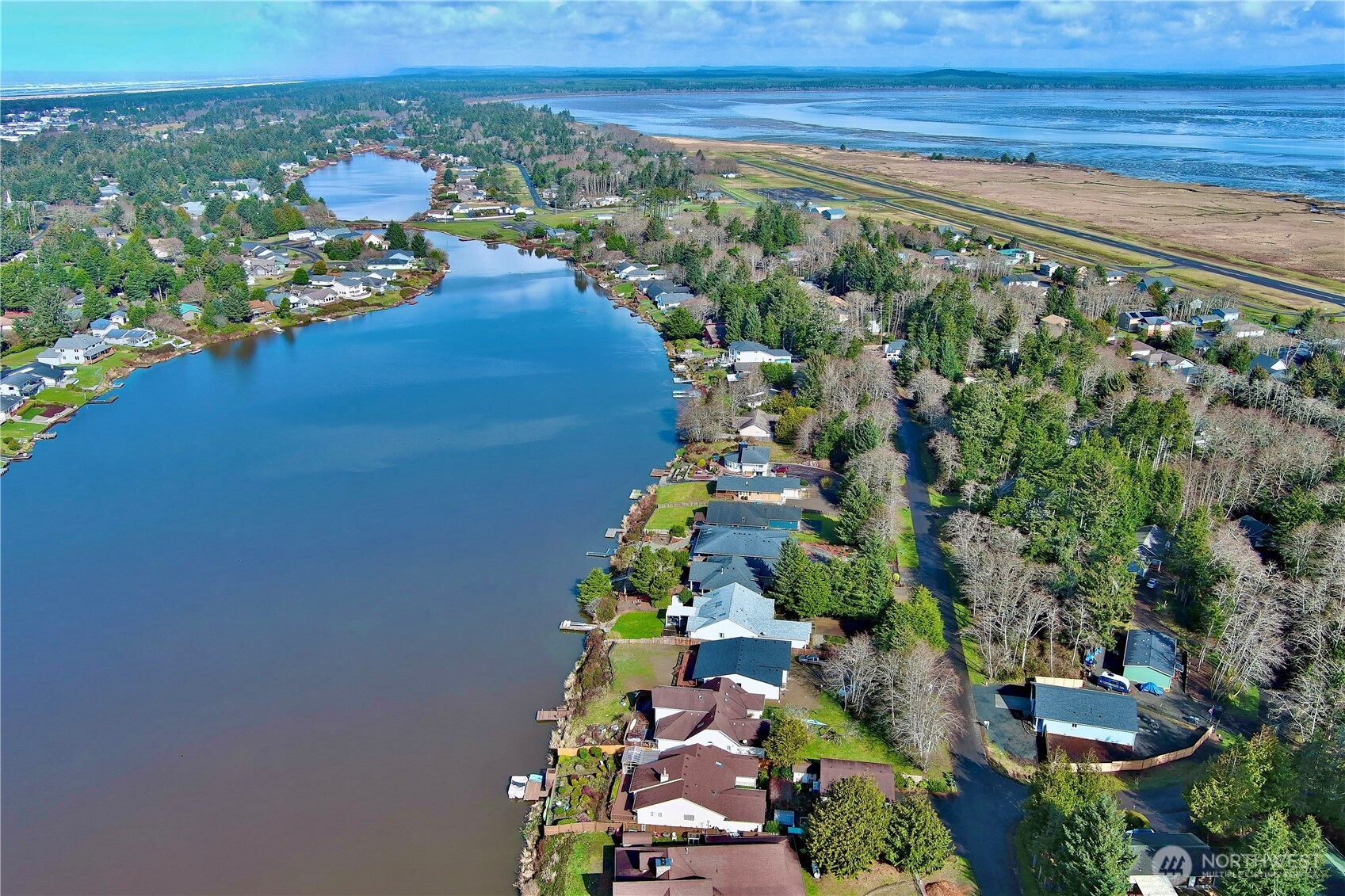 308 Lake View Loop Property Photo 7
