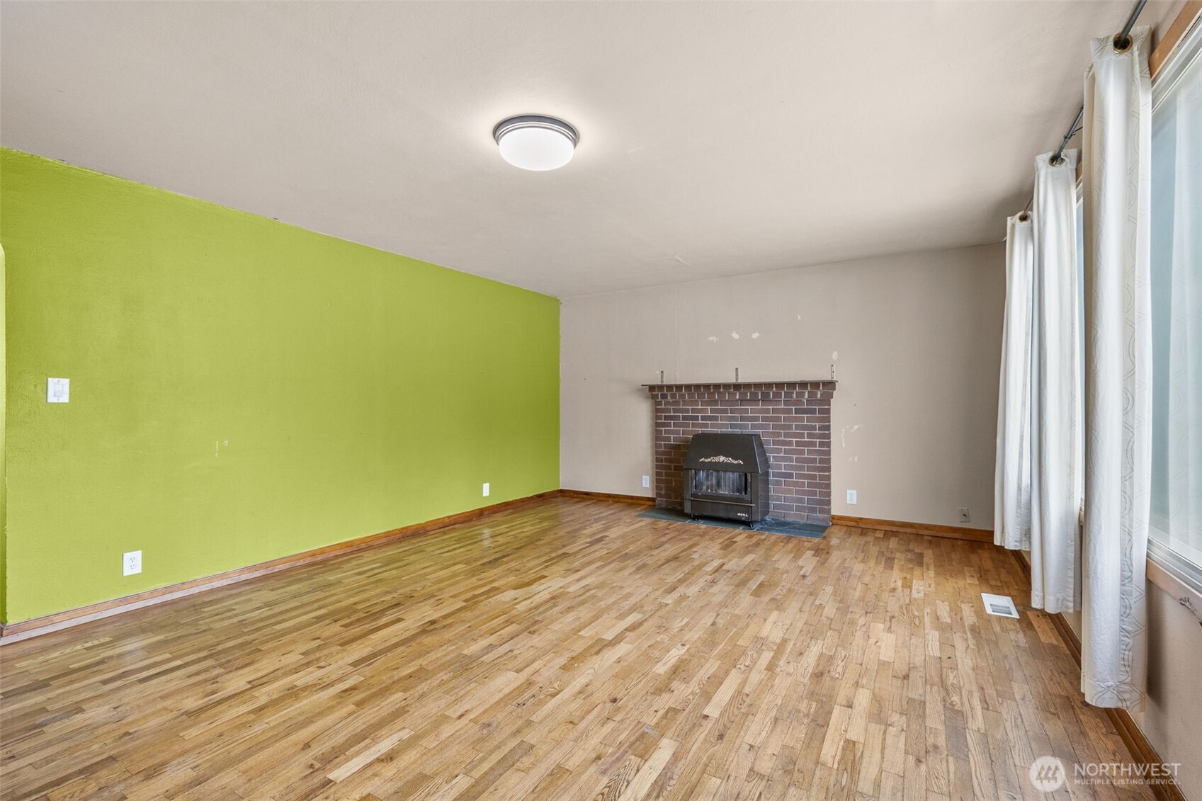 14056 14040 8th Avenue Property Photo 6